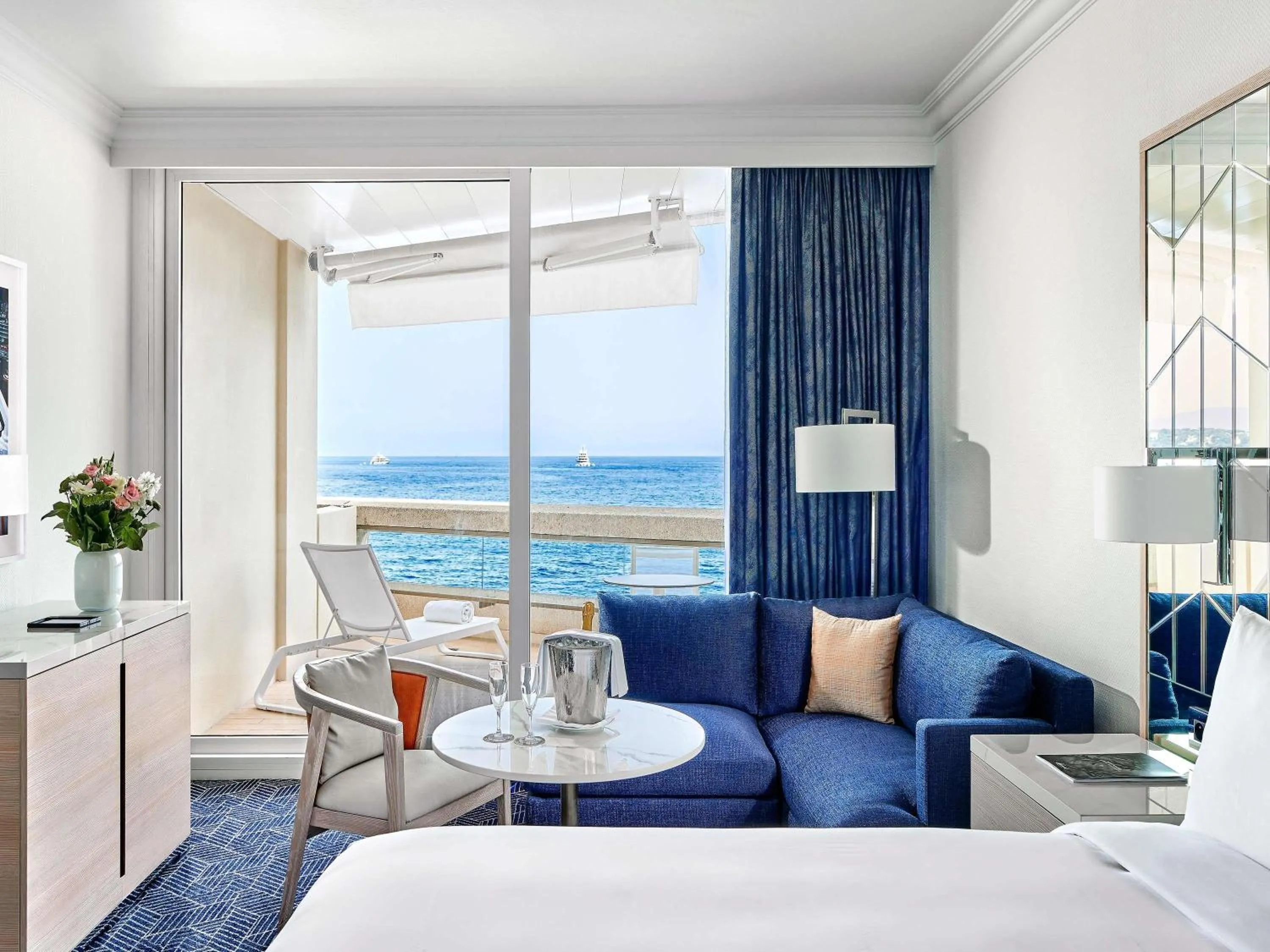 Signature Double Room with Two Double Beds and Sea View in Fairmont Monte Carlo