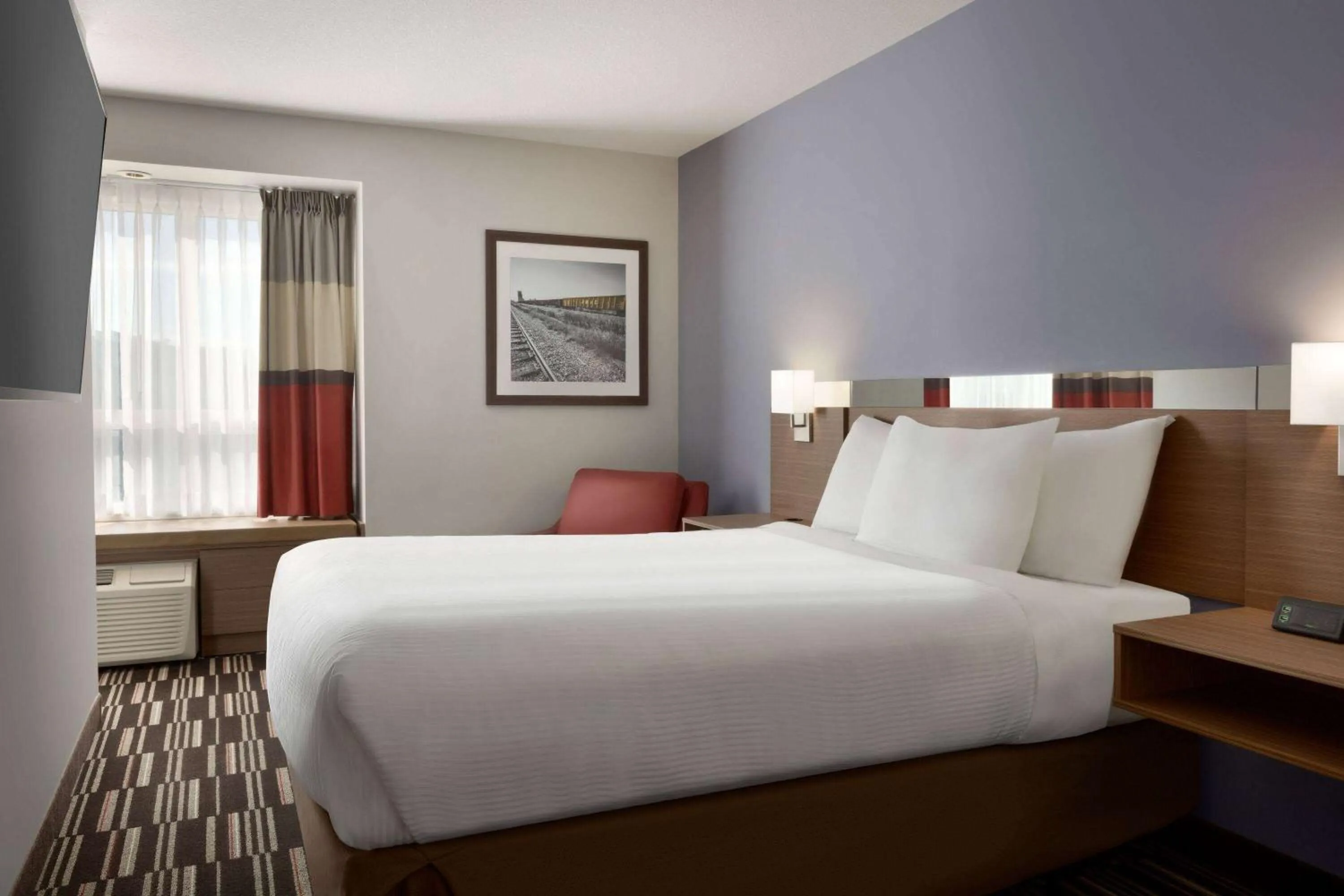 One-Bedroom King Suite, Non-Smoking in Microtel Inn & Suites by Wyndham Bonnyville