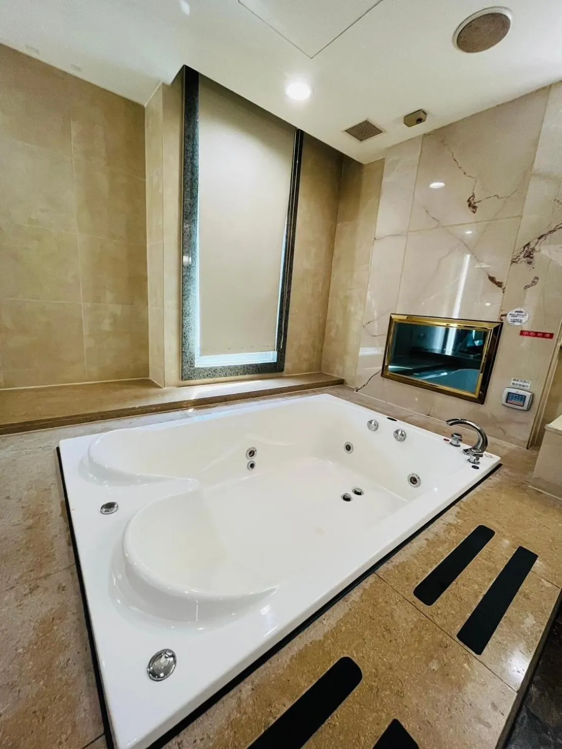 King Room with Spa Bath in Walker Motel