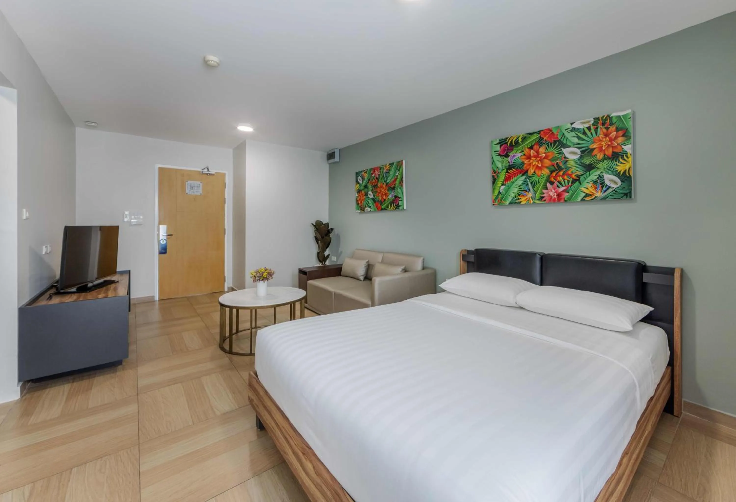 Studio Deluxe Queen in Chiva Bangkok Hotel