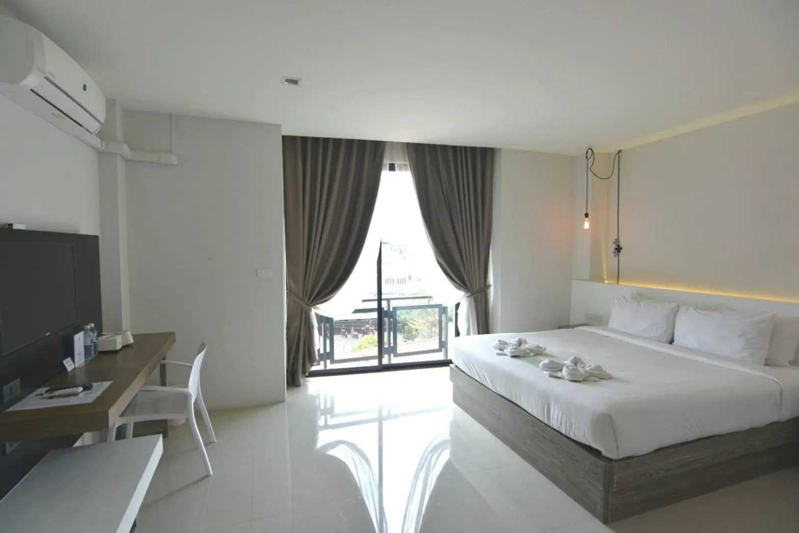 Superior King Room in Hotel Chuan Chom The High Resort Saraburi - SHA Plus