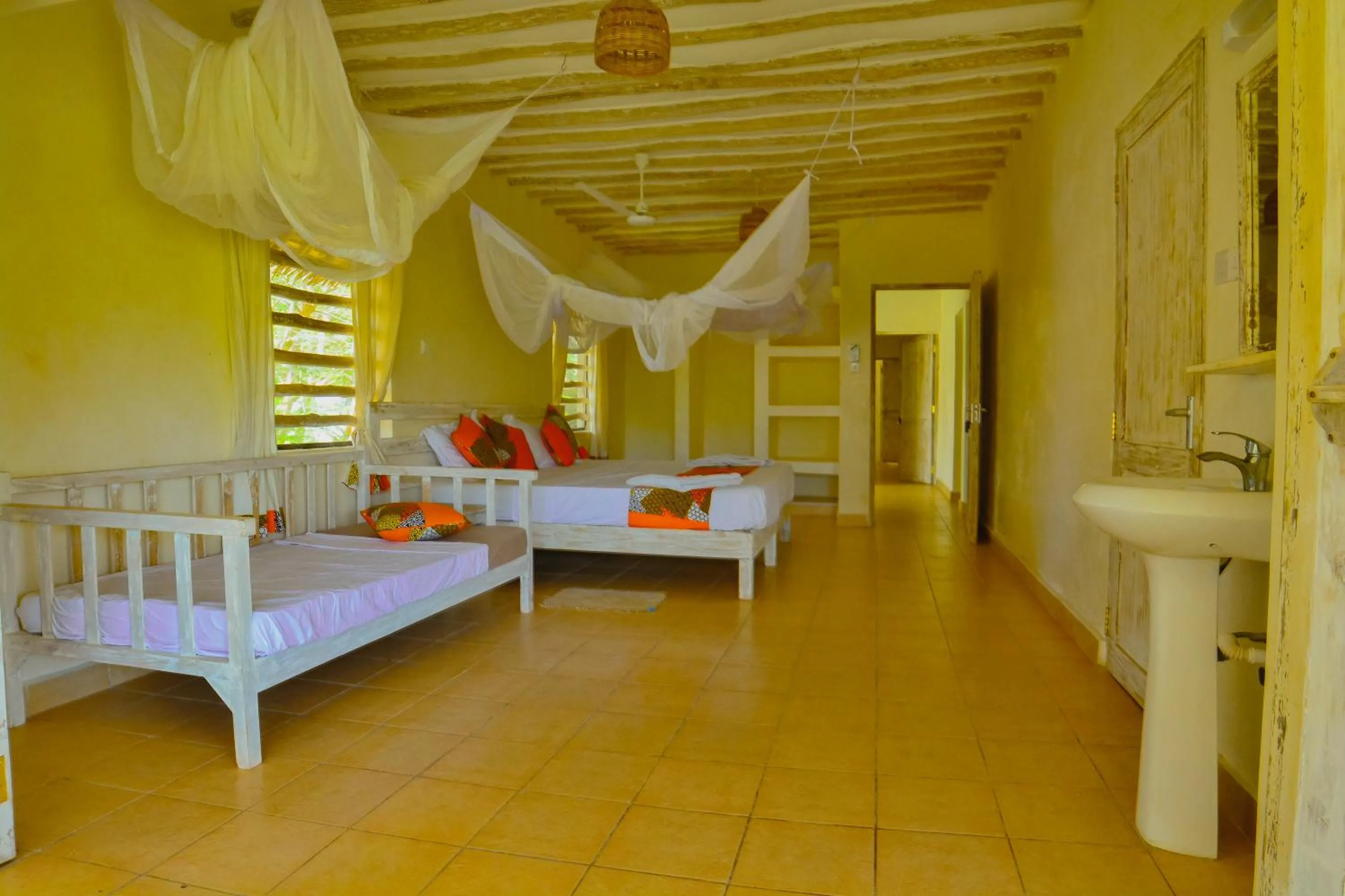 Family Room with Private Bathroom in Upani in Diani