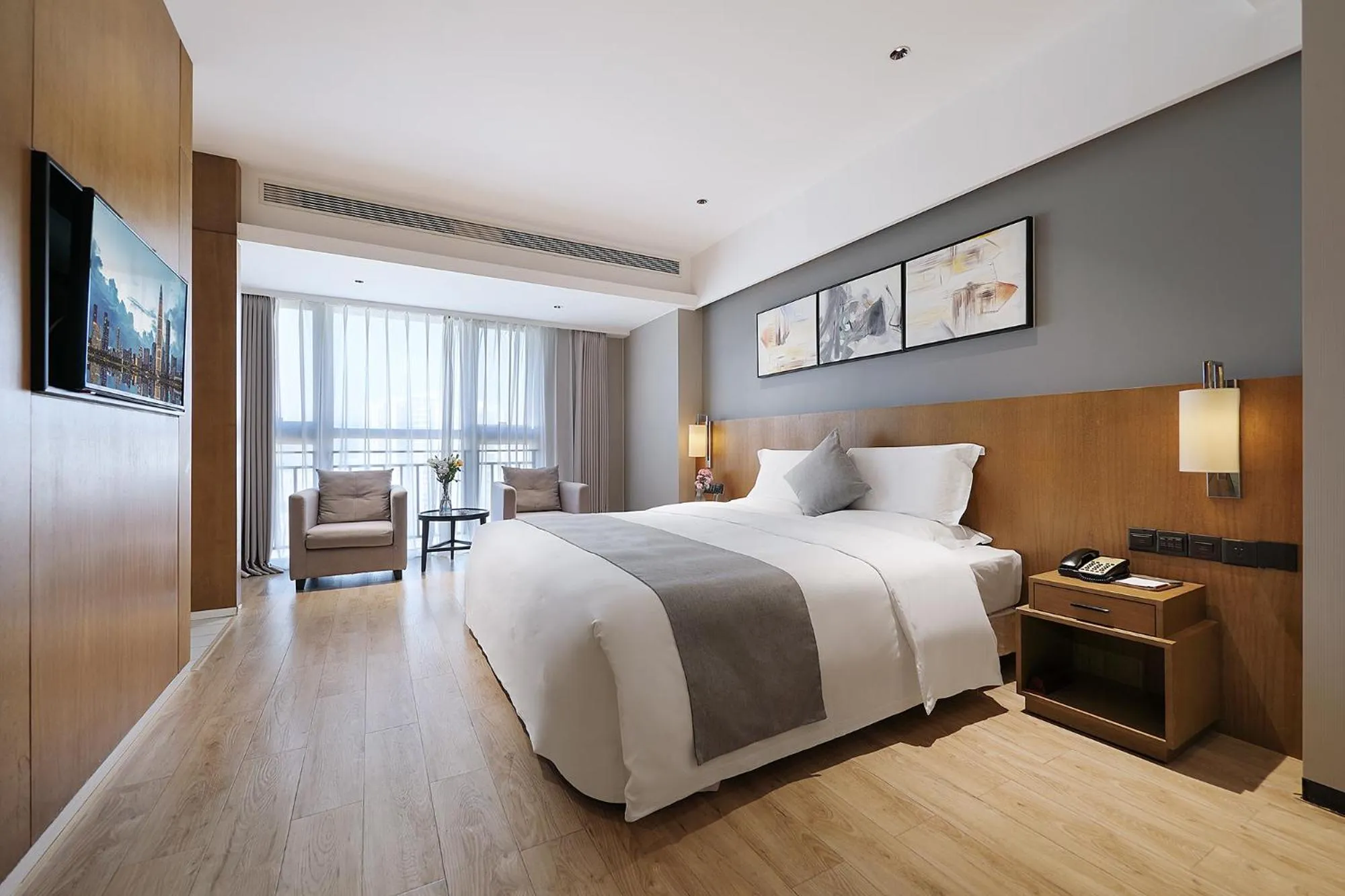 Deluxe King Room in Hongdu Hotel