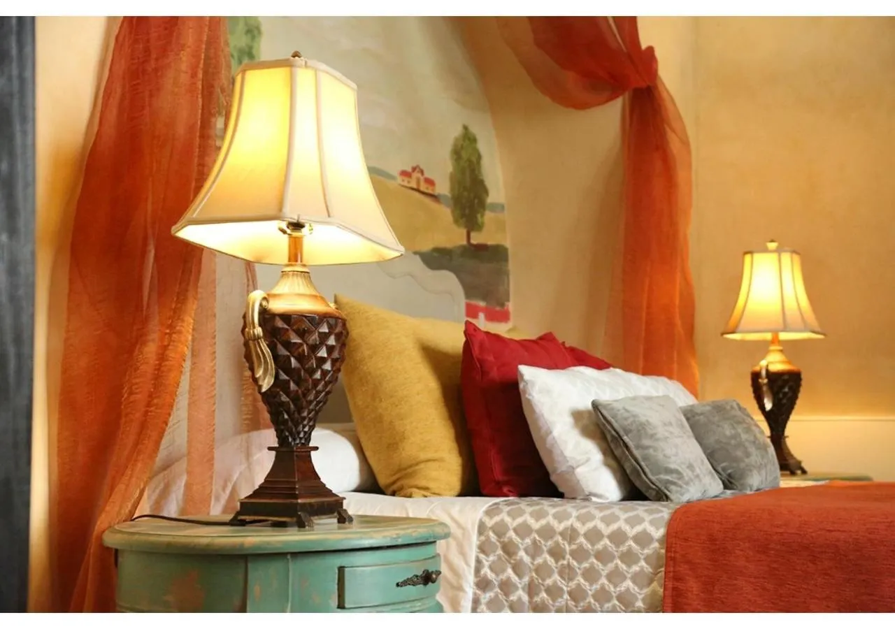 Deluxe Double Room with Bath in La Casona de Calderón Gastronomic & Boutique Hotel