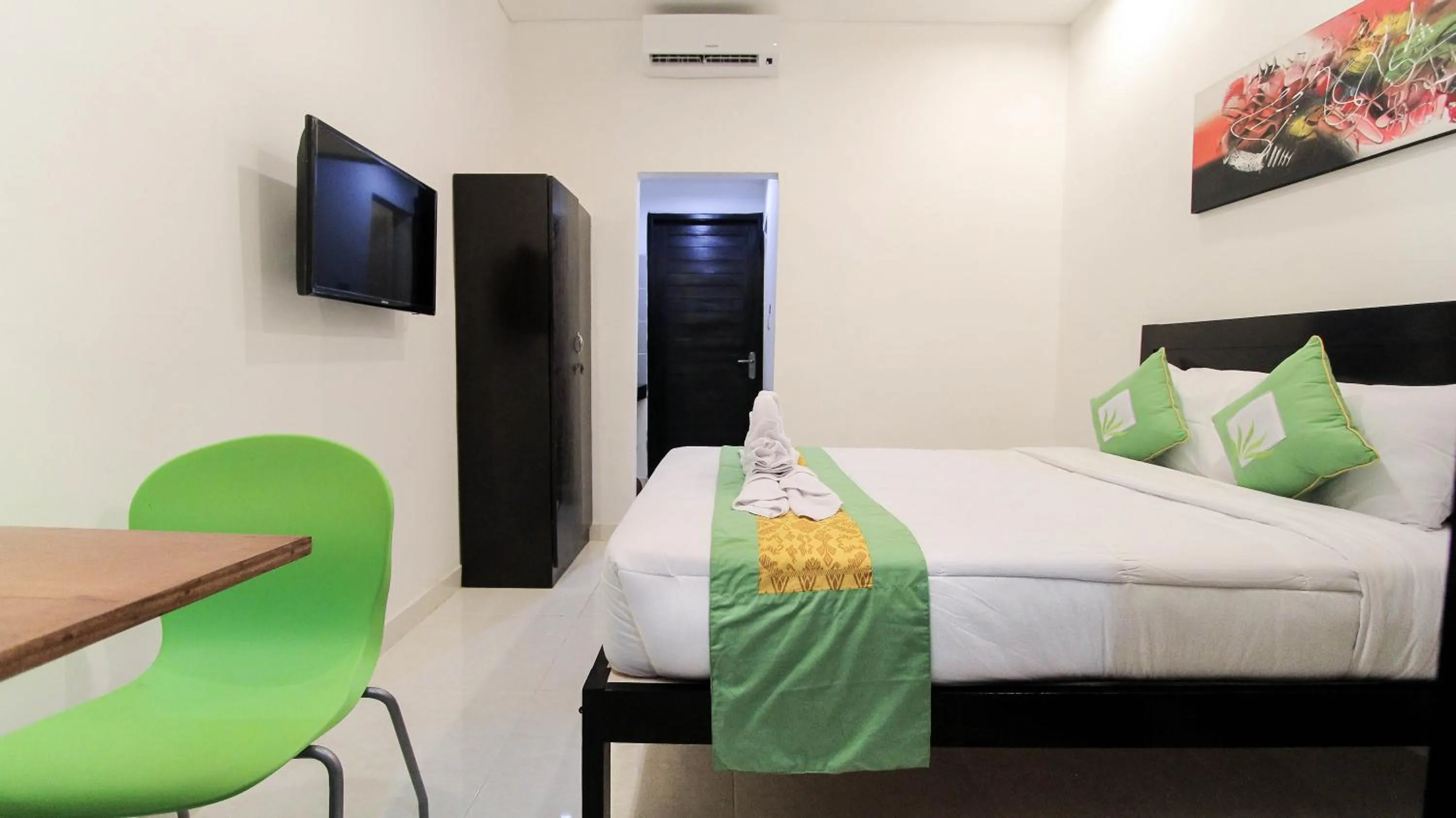 Superior Double Room in Akatara Stay