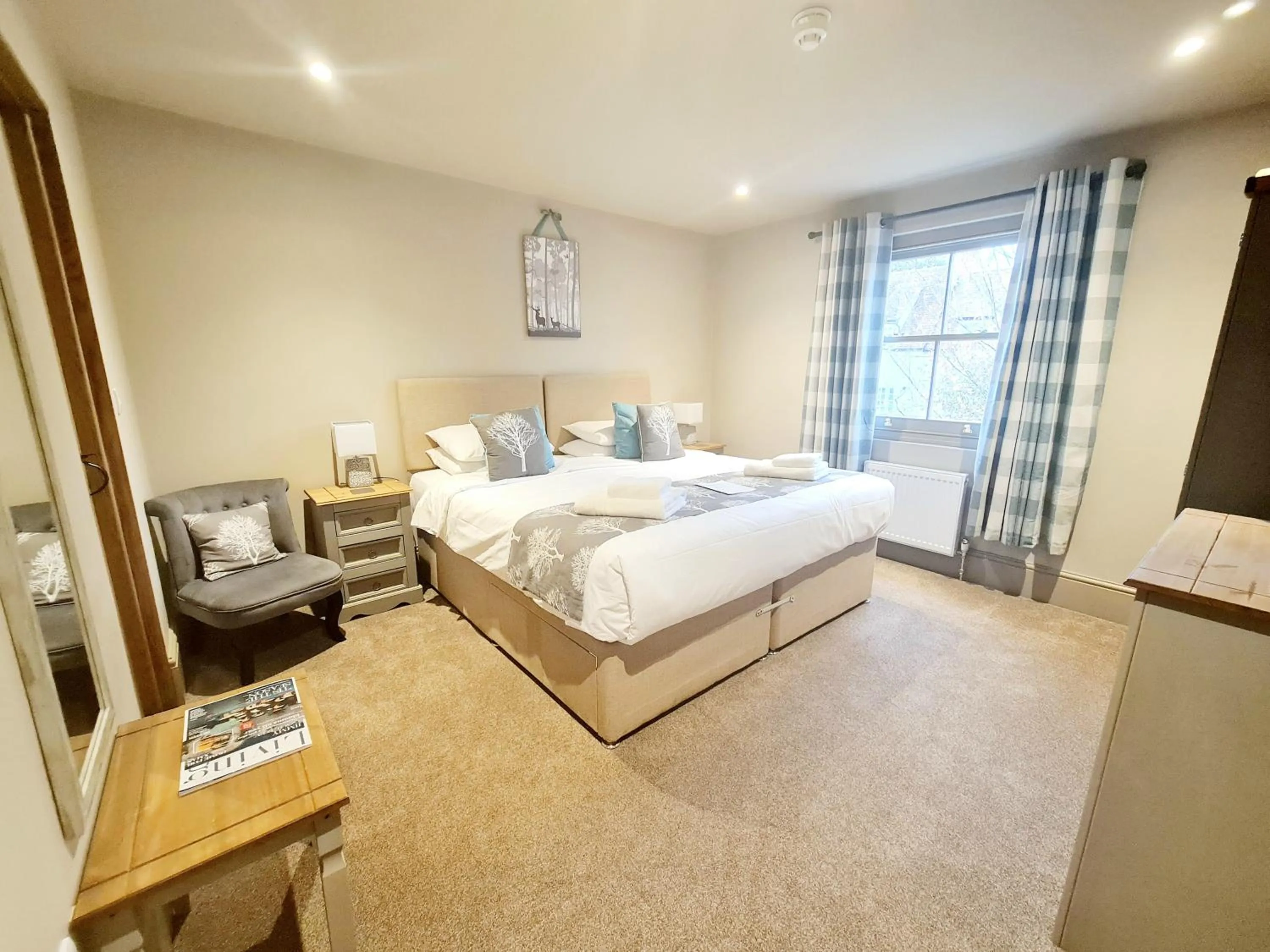 Standard Double Room in The Harvard Inn