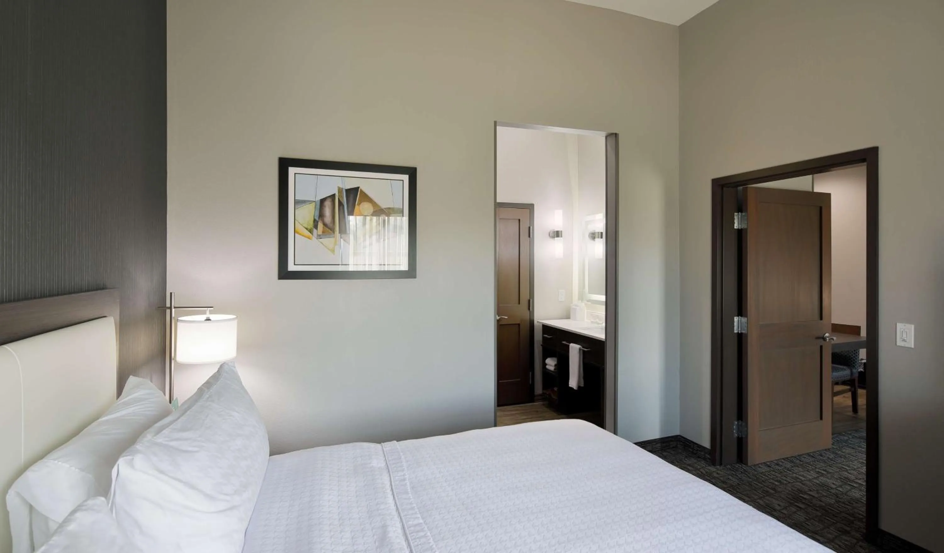 One-Bedroom King Suite - Non-Smoking in Homewood Suites By Hilton Topeka