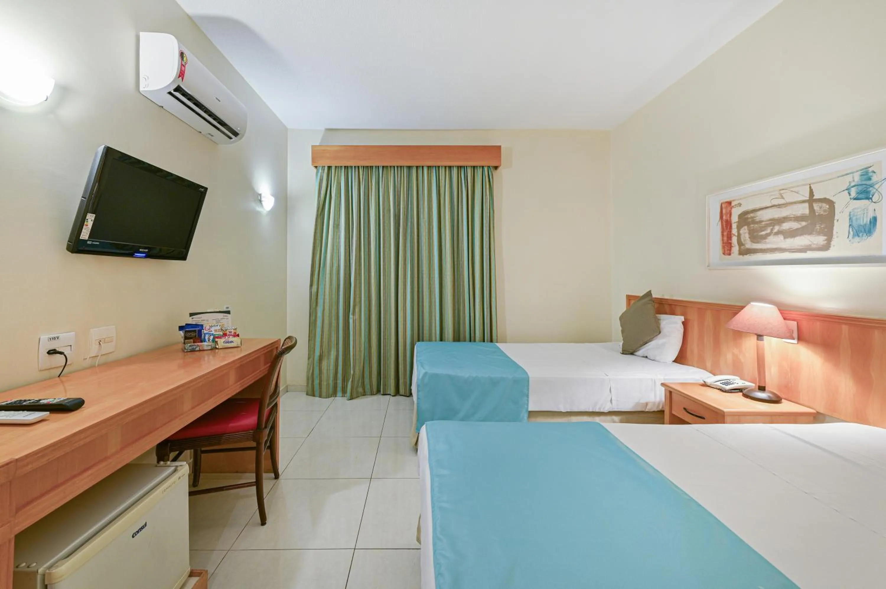 Standard Twin Room in Hotel Golden Park Campinas Viracopos By Nacional Inn