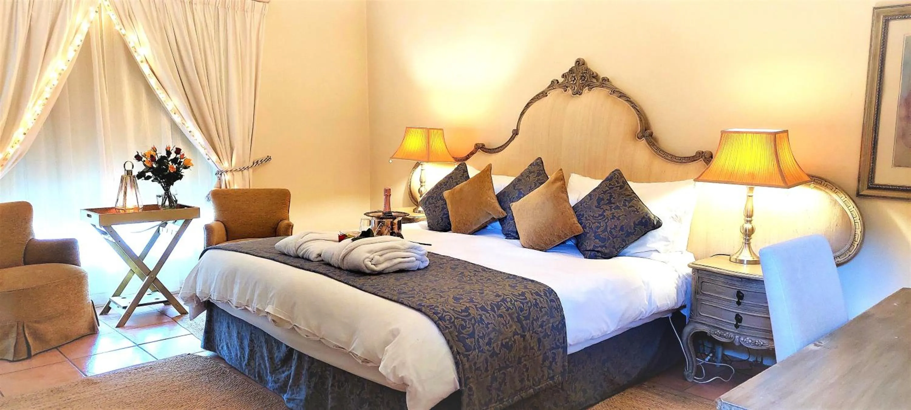 Luxury Double or Twin Room with Bath and Shower - single occupancy in Riversong Guest House