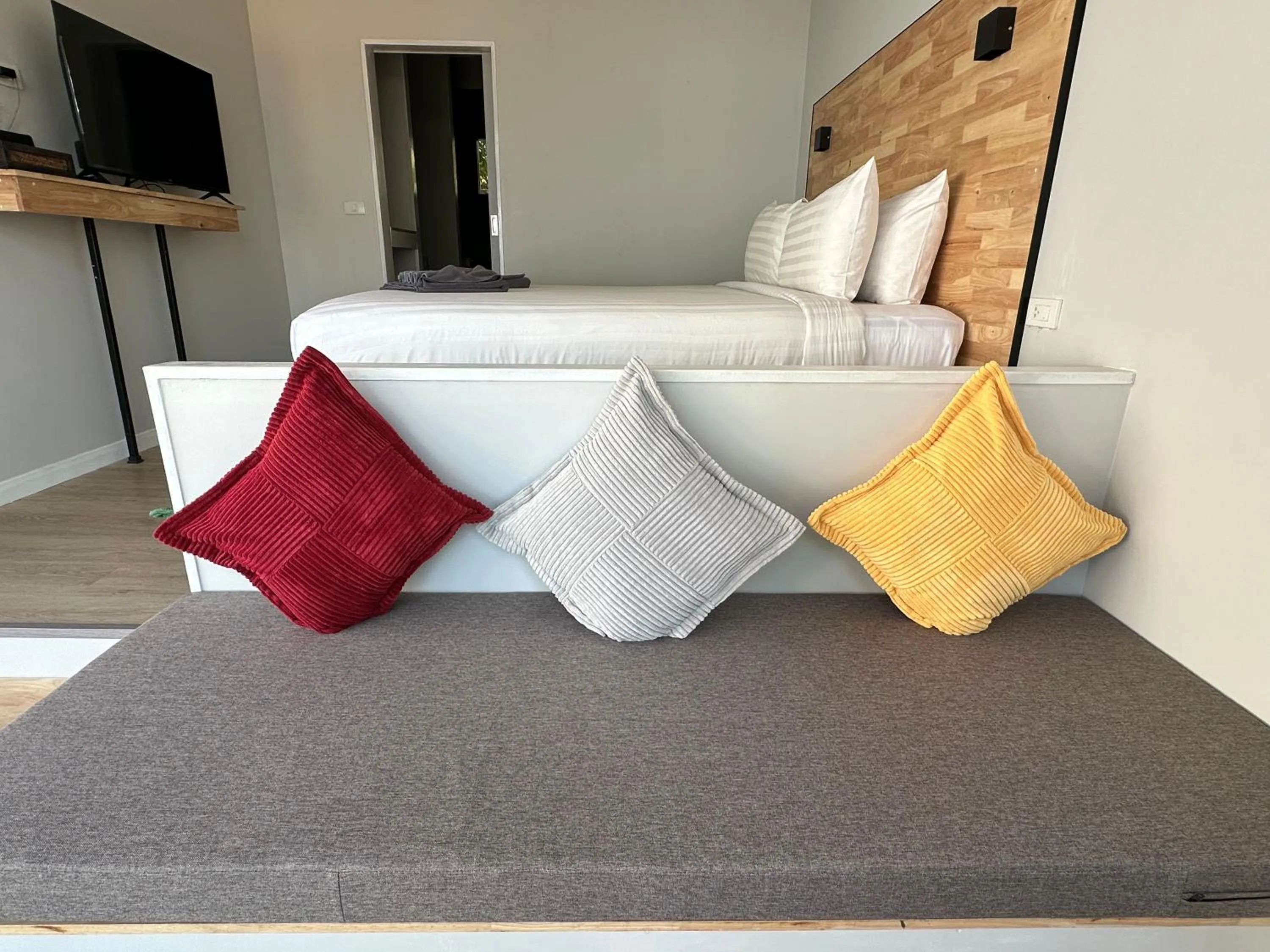 Cabin with Sea View in HIP Seaview Resort @ Phi Phi