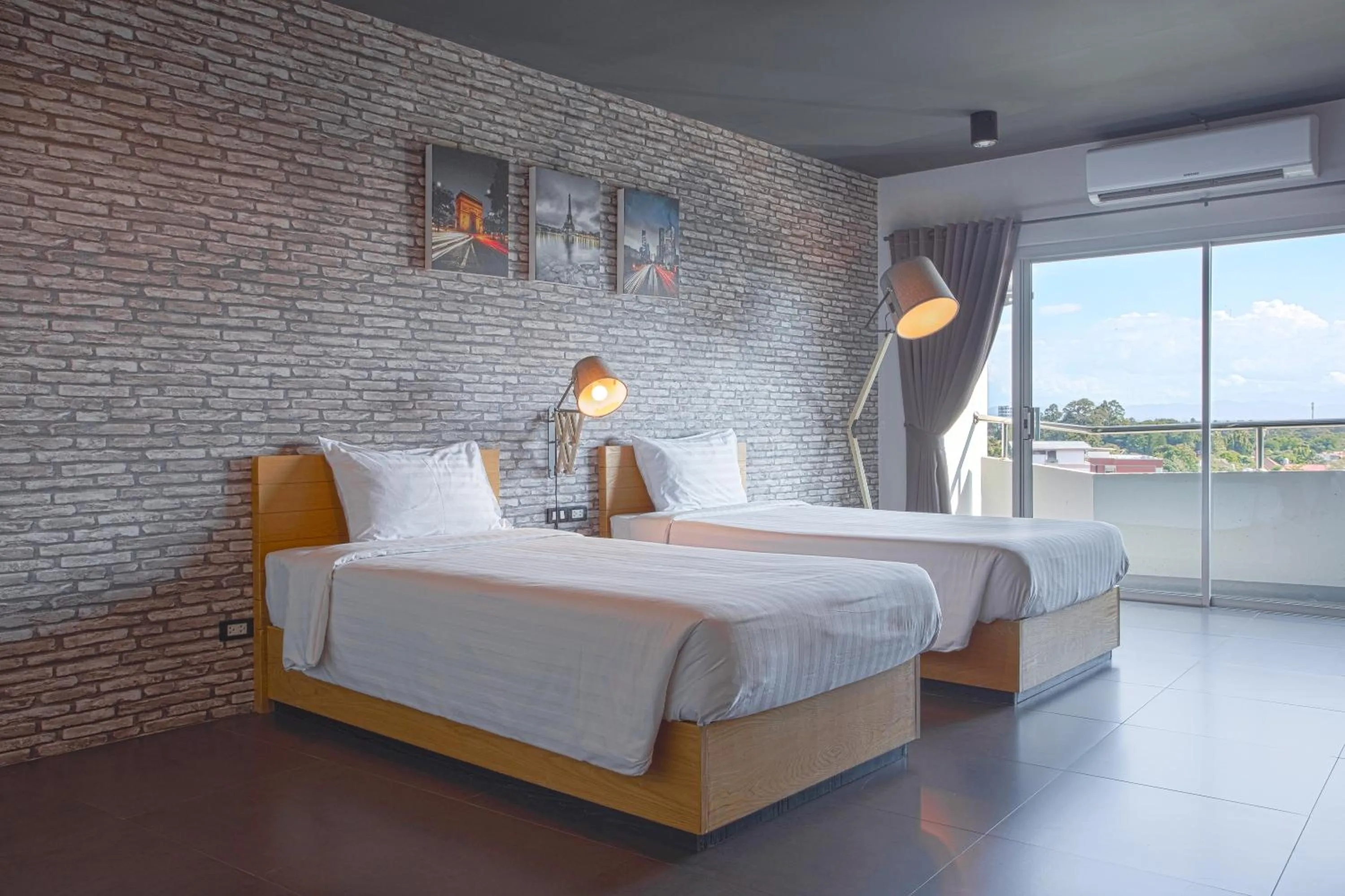 PetZleep Twin Room - Pet Allowed in Get Zleep Premium Budget Hotel