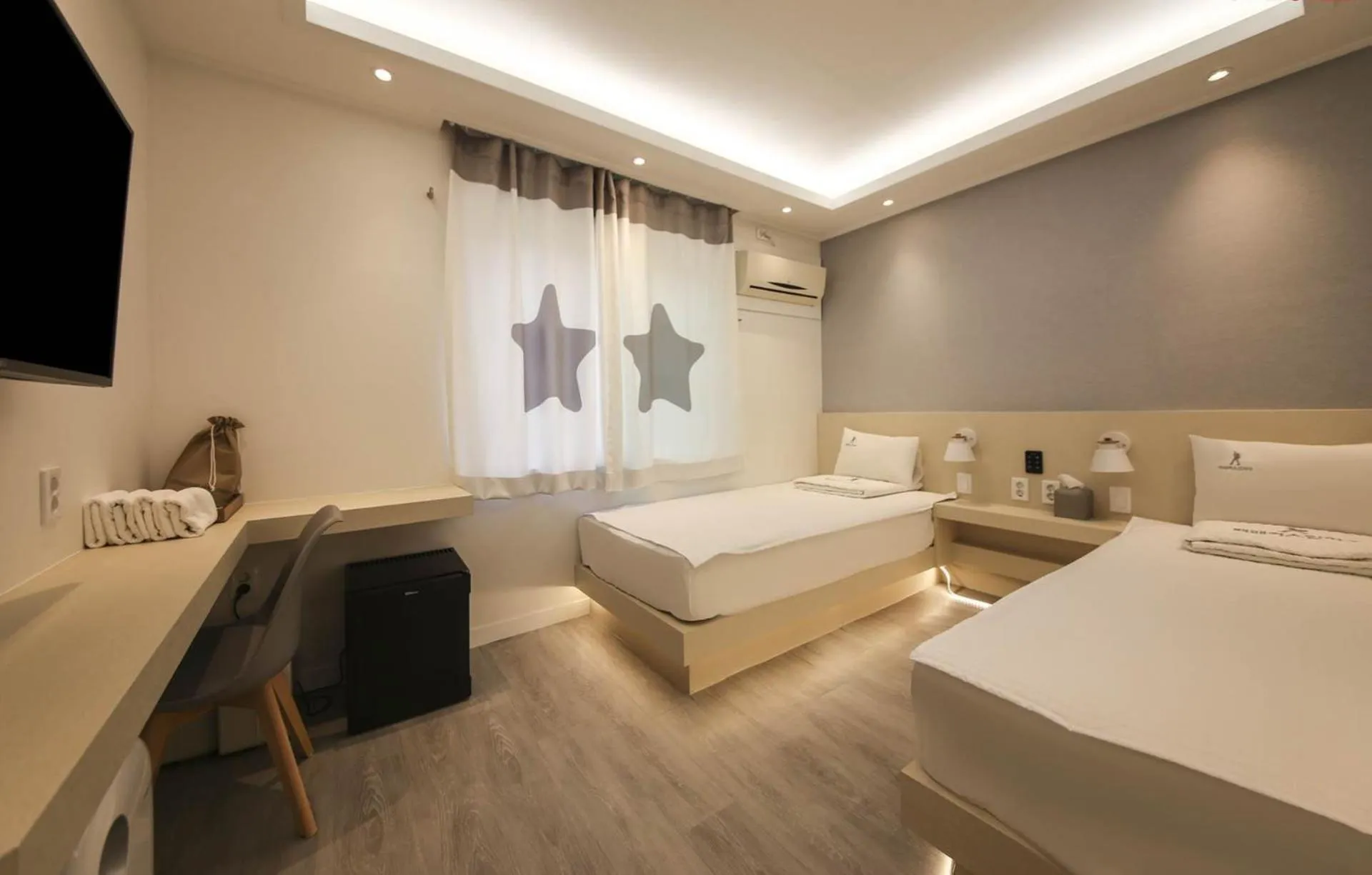 Standard Twin Room - single occupancy in Backpackers In Yeosu