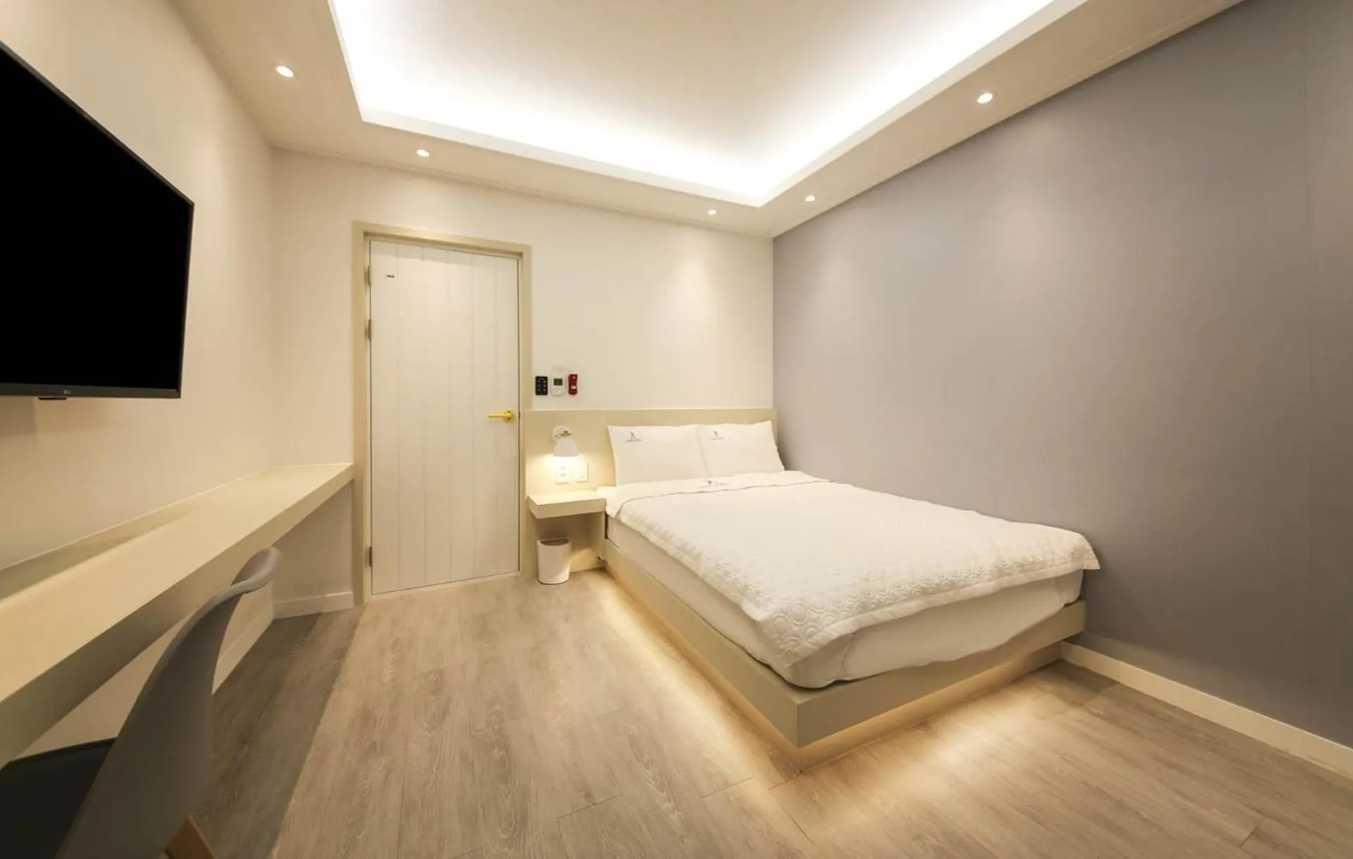 Standard Queen Room - single occupancy in Backpackers In Yeosu