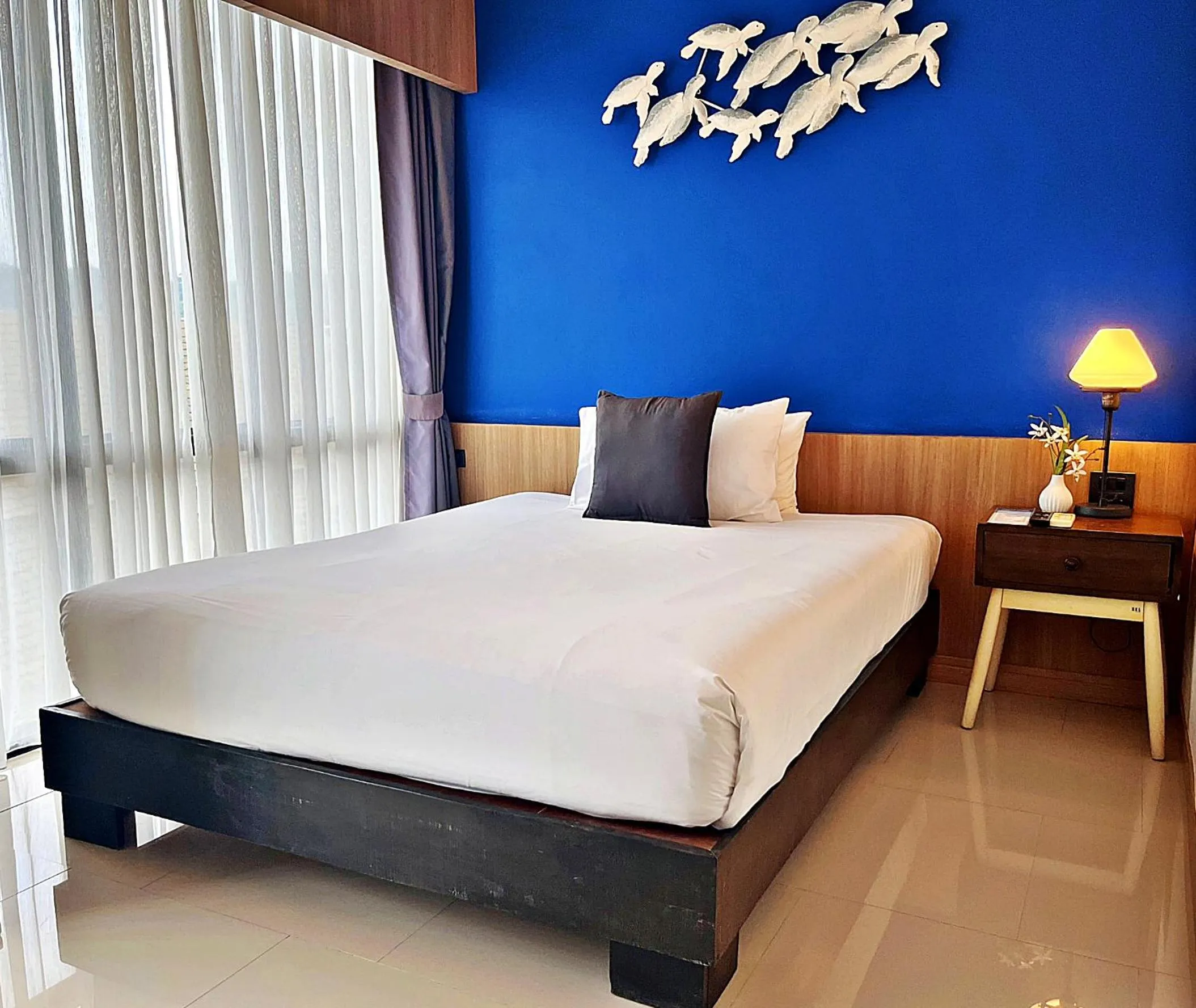 Standard Single Room - Free Airport Shuttle in The Sixteenth Naiyang Beach Hotel- Free Schedule Airport Shuttle