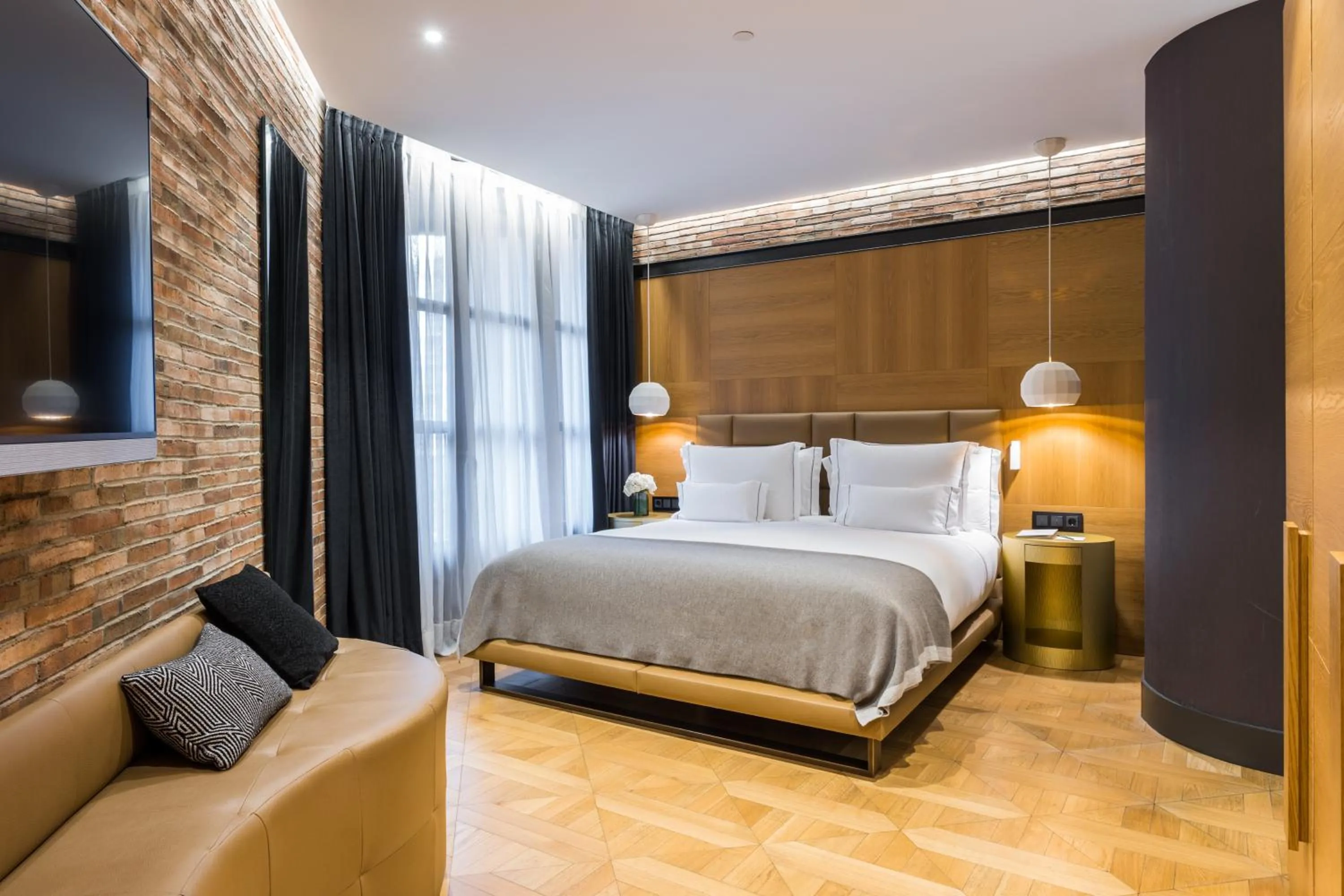 Suite in Monument Hotel