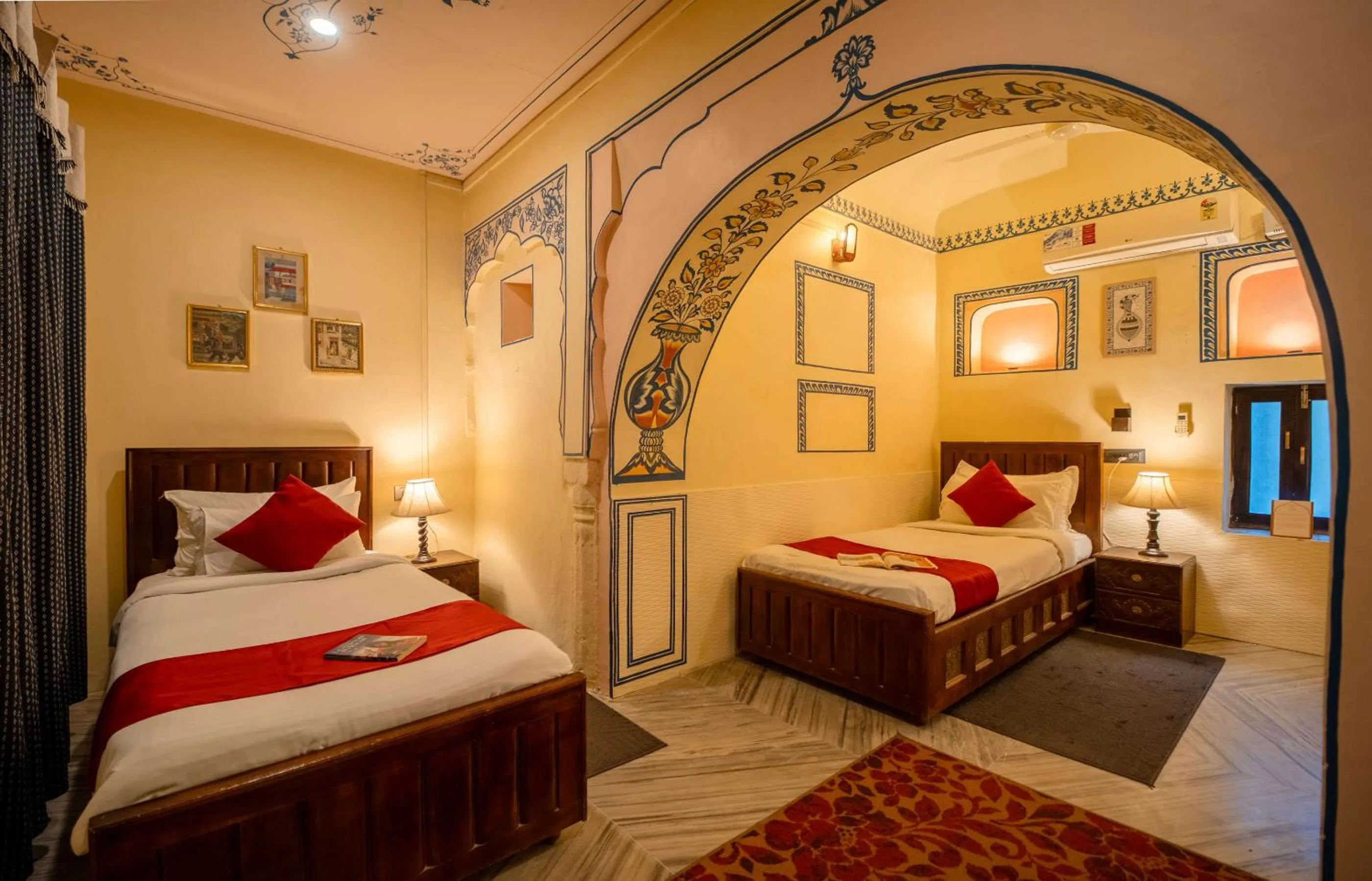 Deluxe Twin Room in Hotel Shahi Palace Mandawa