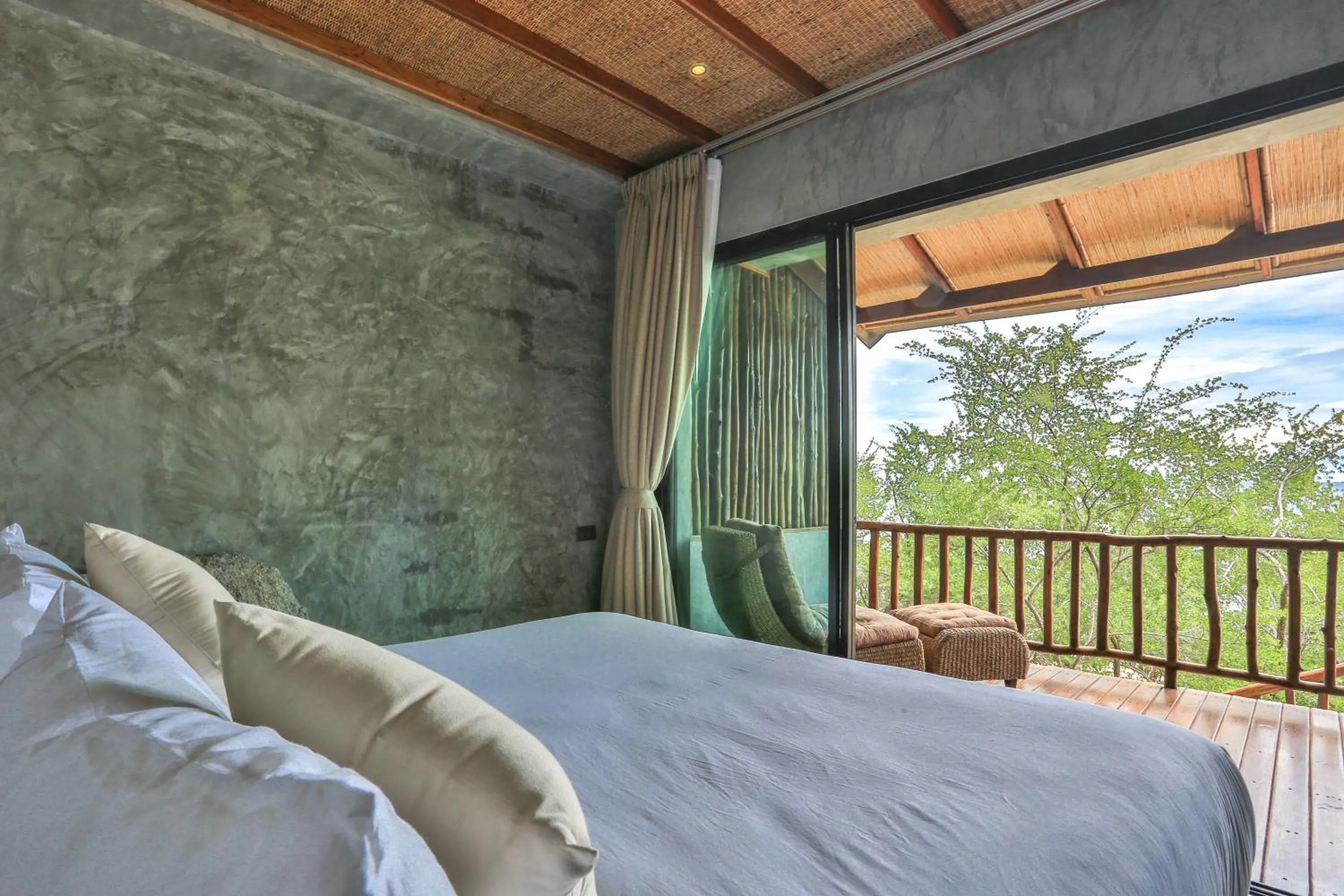 Junior Suite Beach Front in Sai Daeng Resort