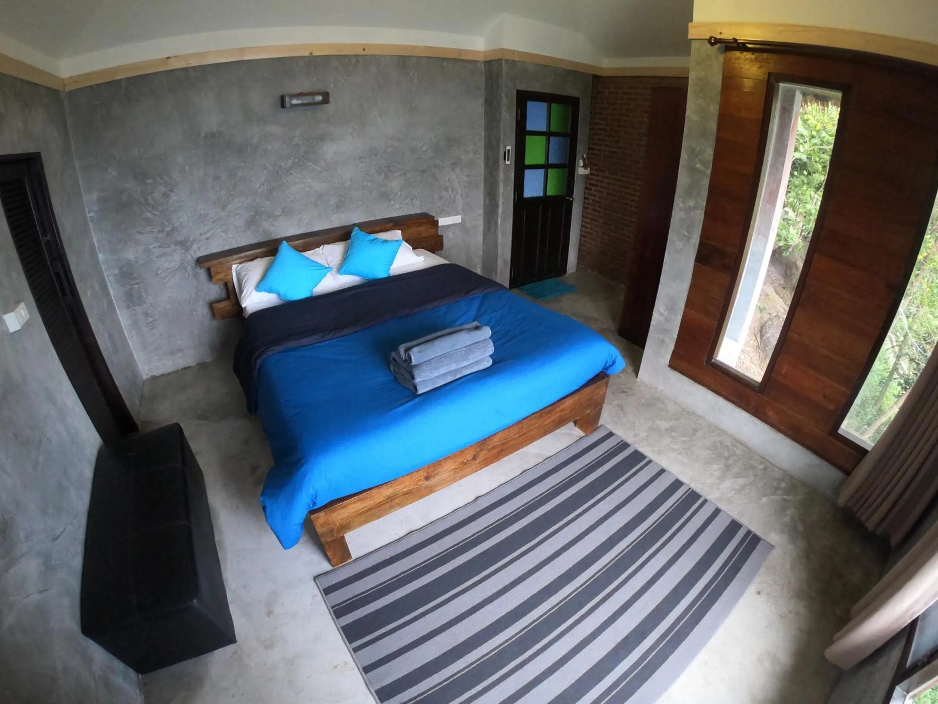 Standard Sea View Bungalow  in Blue Heaven Resort Koh Tao