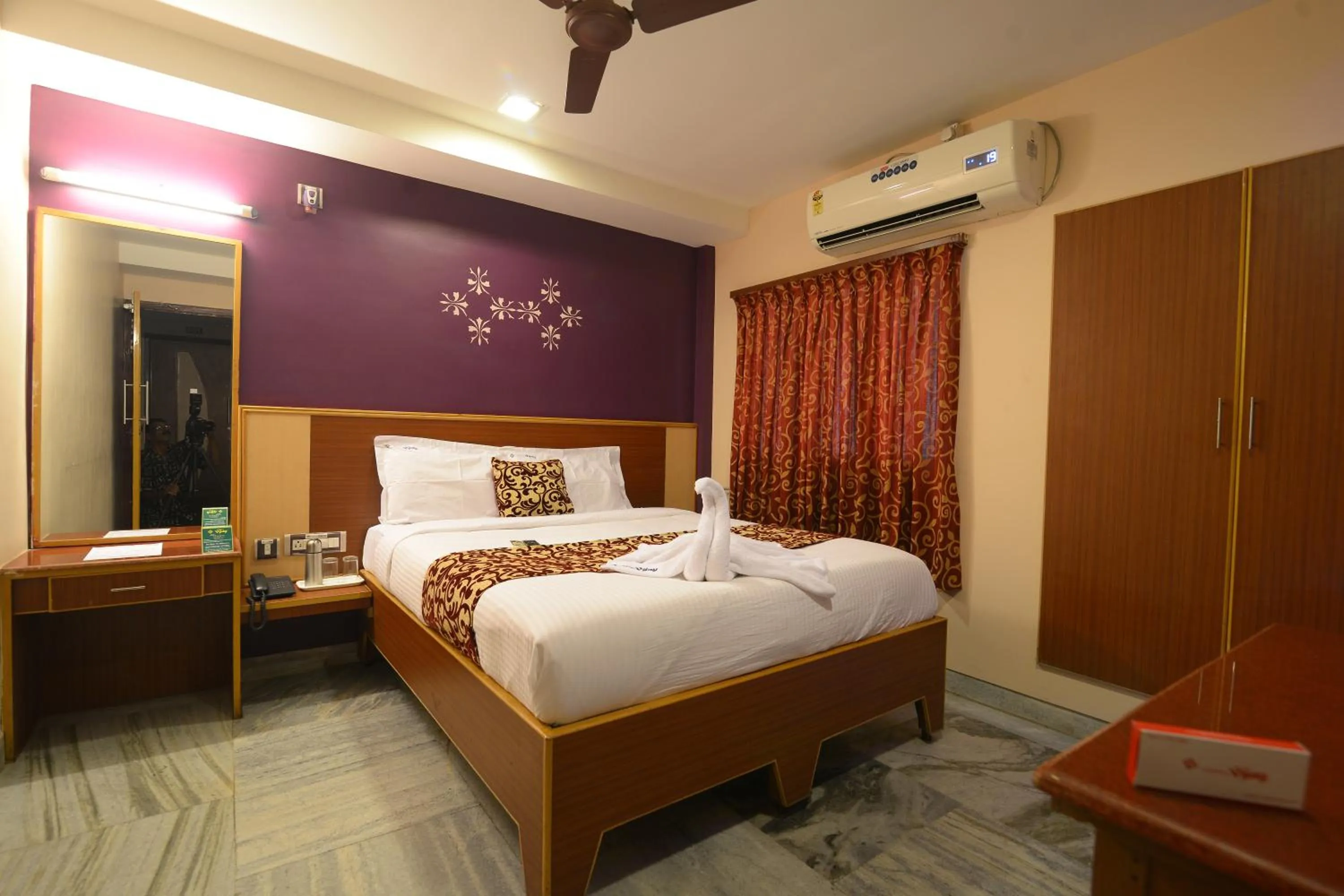 Deluxe Double Room - single occupancy in Hotel Vijay