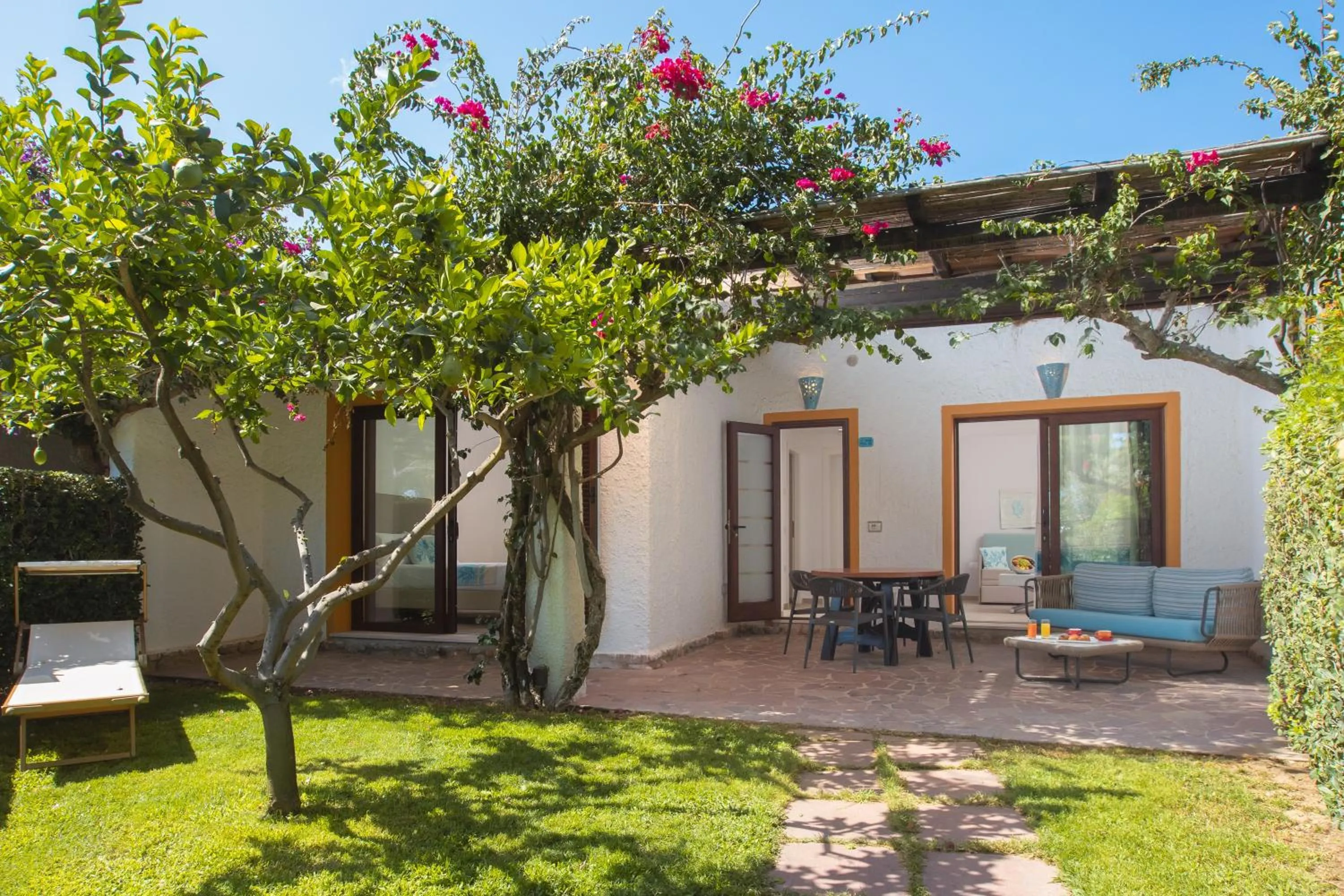 Beach Glam Suite in Cormoran Hotel & Residence