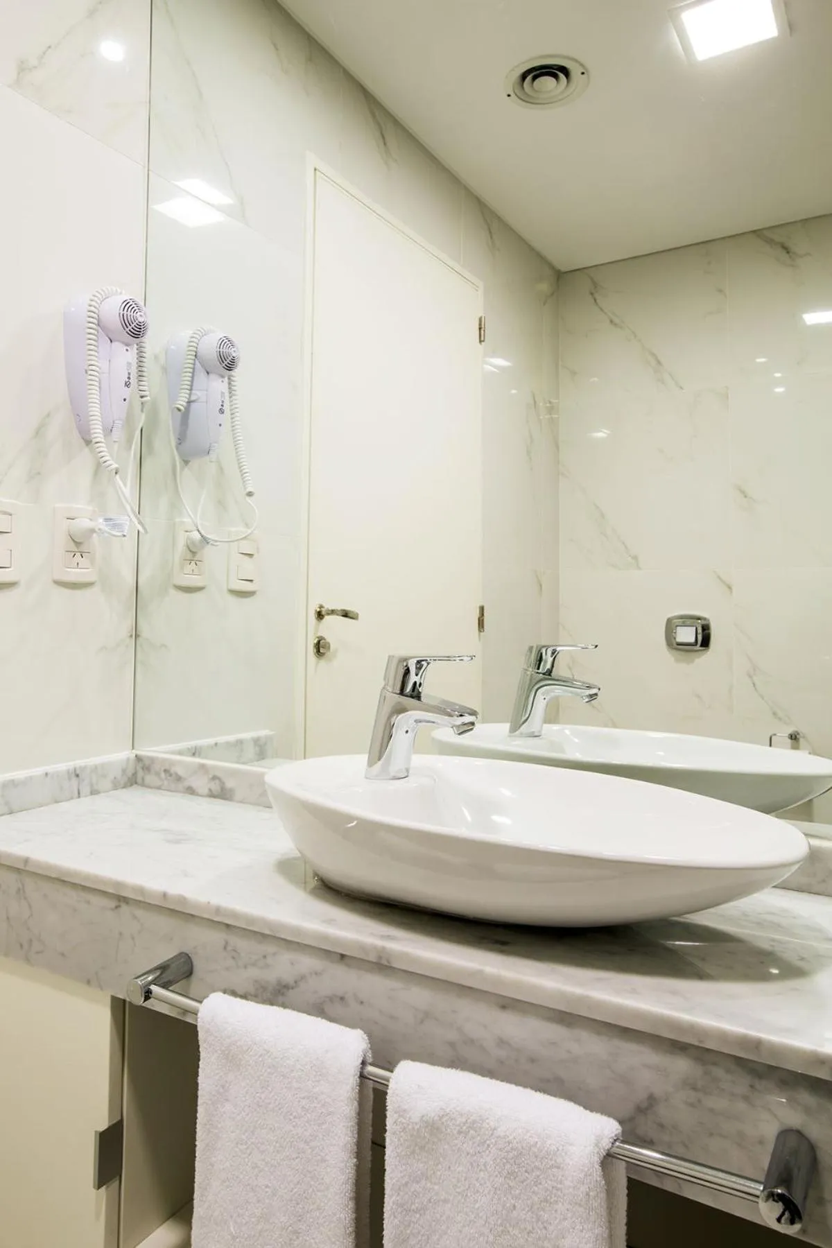 Superior Quadruple Apartment in Flaat Recoleta Plaza