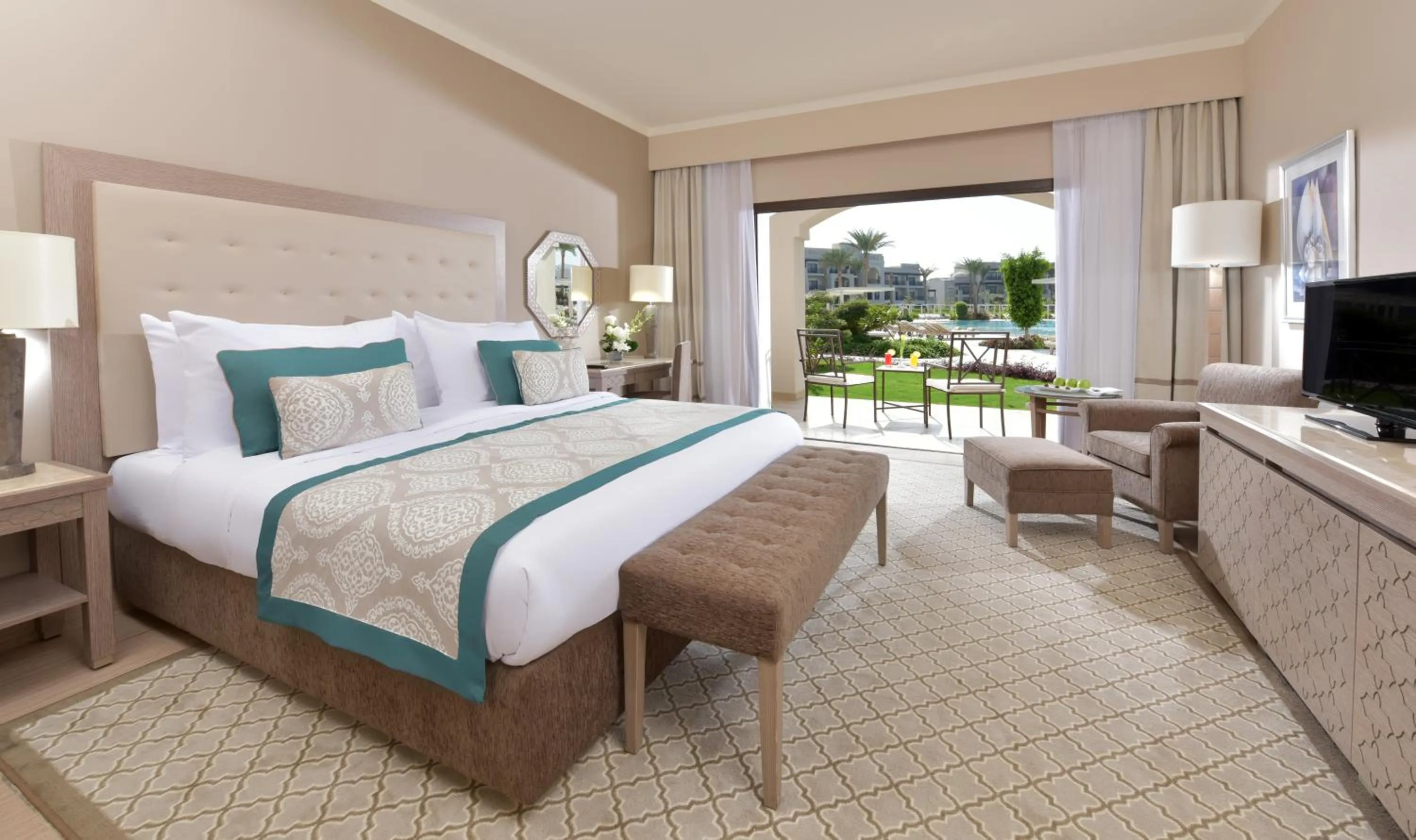 Superior Room Pool View in Steigenberger Alcazar