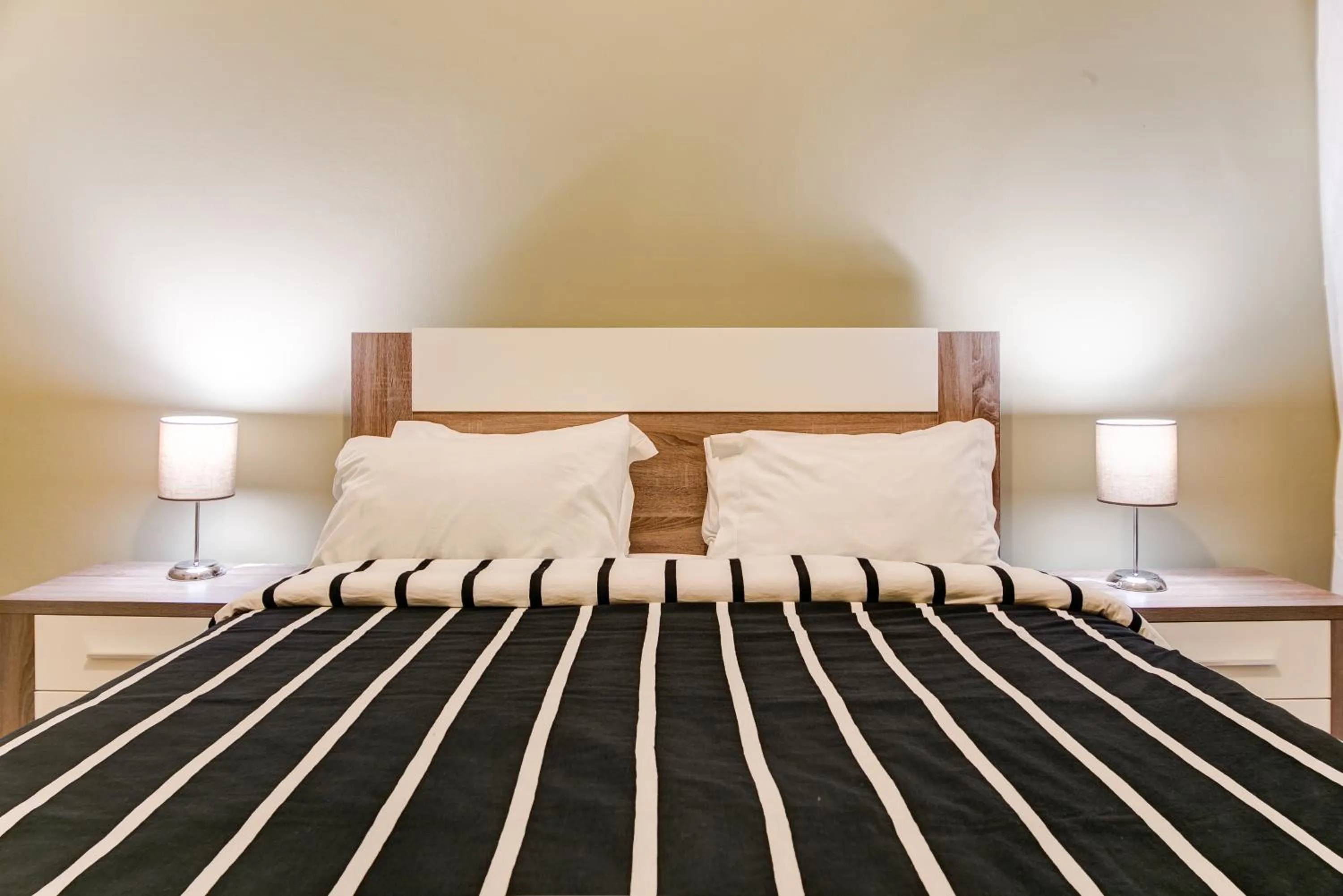 Double Room with Shared Toilet in Hostel Seven Hills