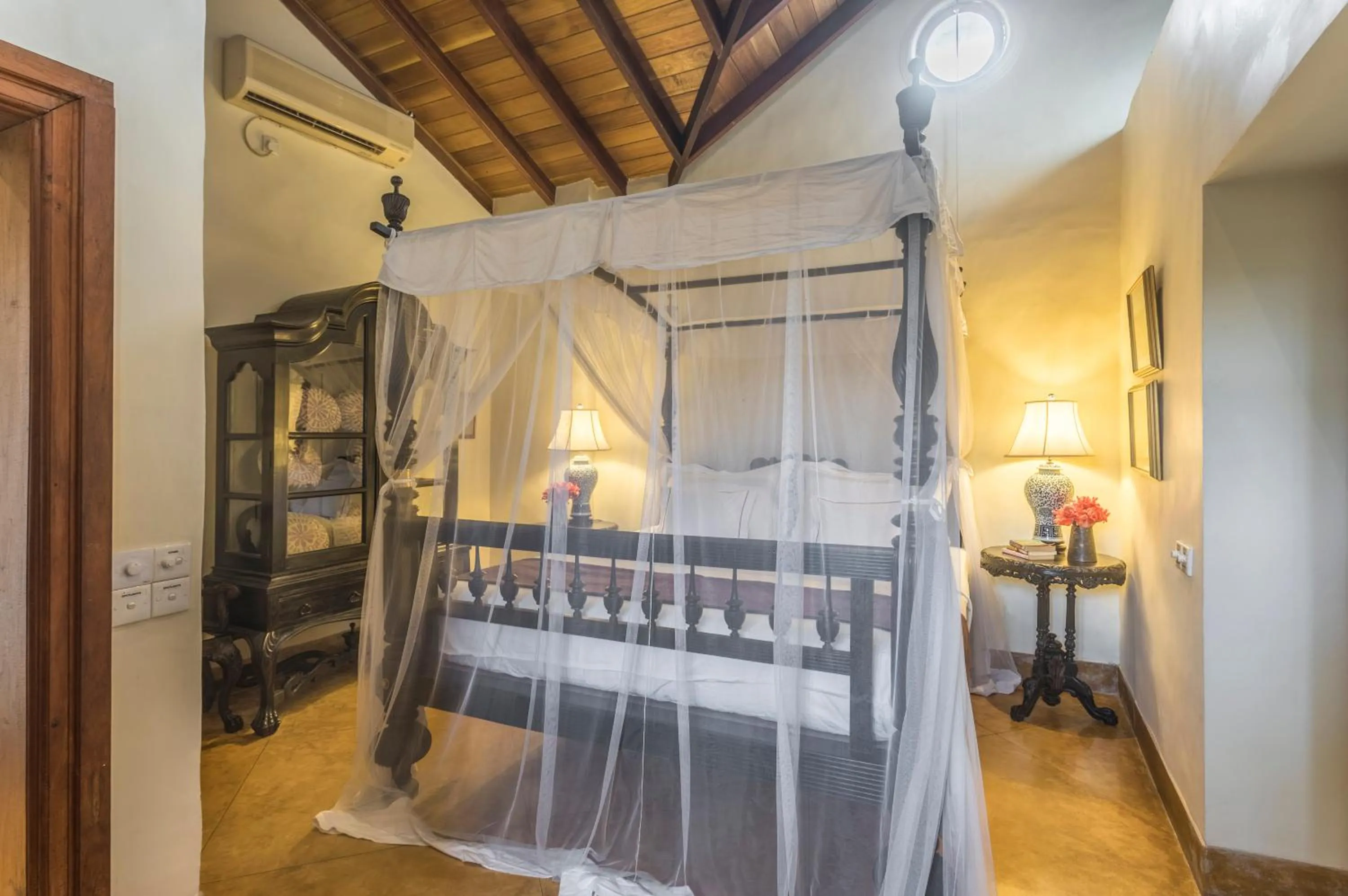Deluxe Double Room in Thambili House by Edwards Collection - Galle Fort