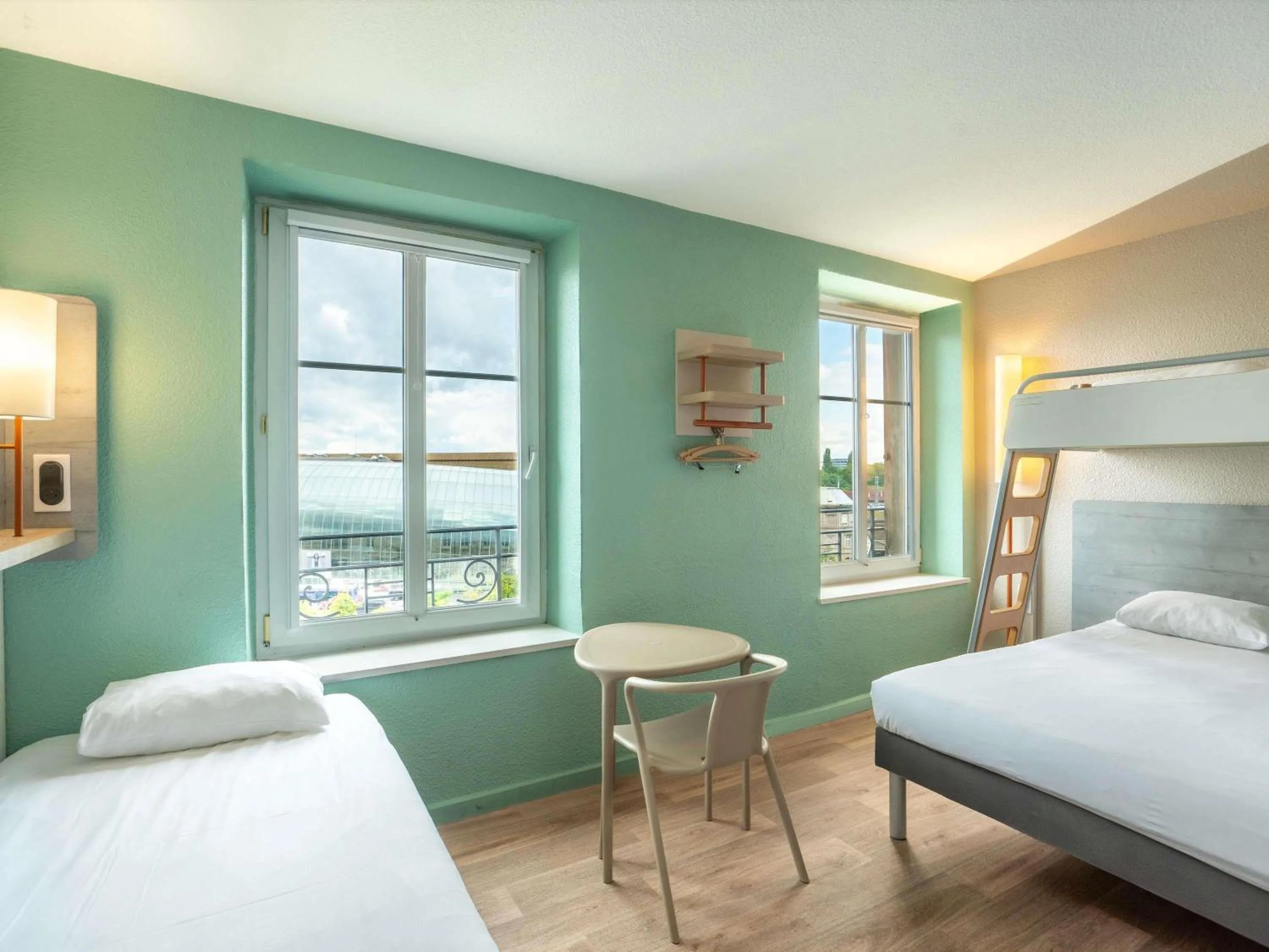 Family Room with Queen Bed, Bunk Bed and Single Bed in Ibis Budget Strasbourg Centre Gare