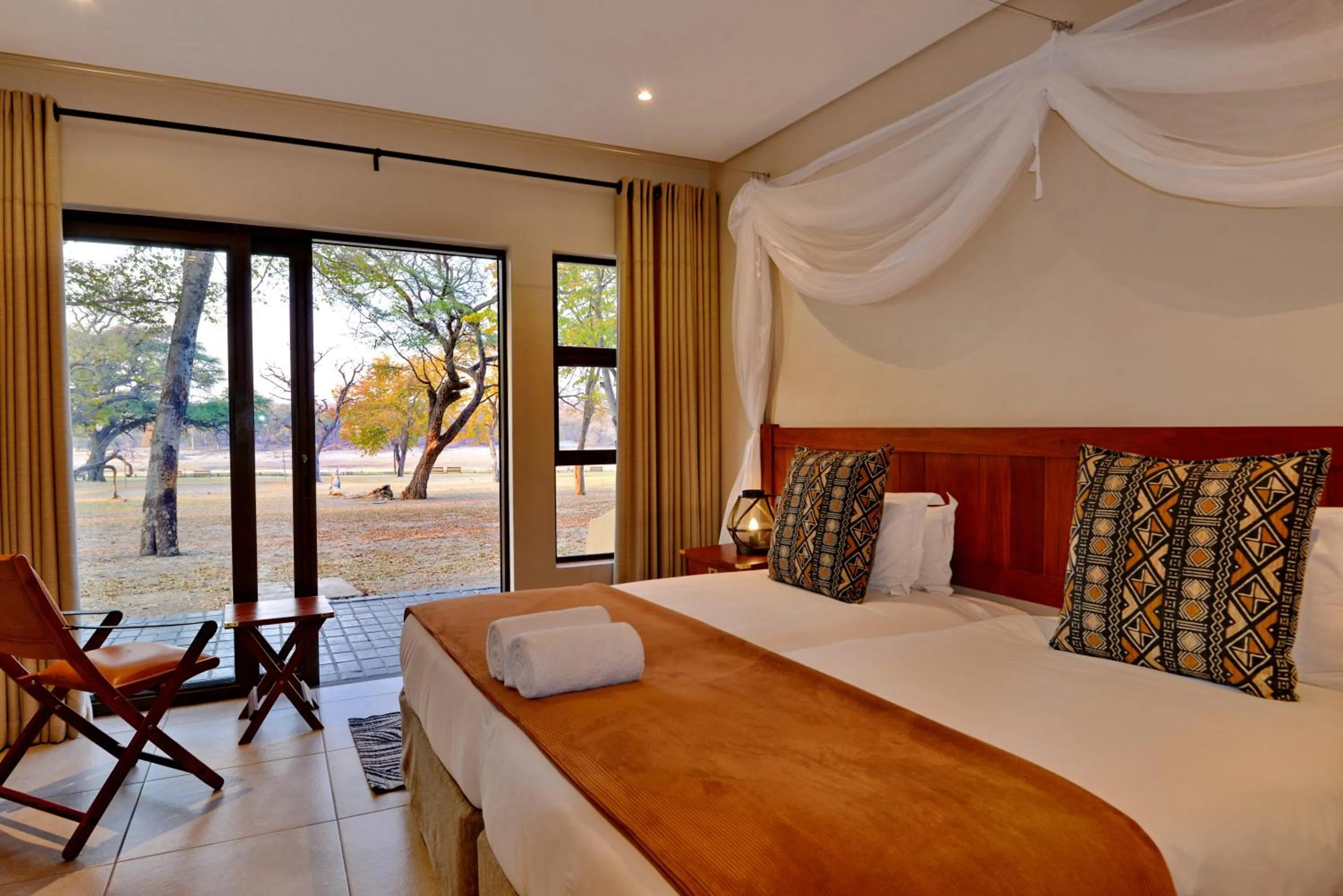 Deluxe Twin Room in Hwange Safari Lodge