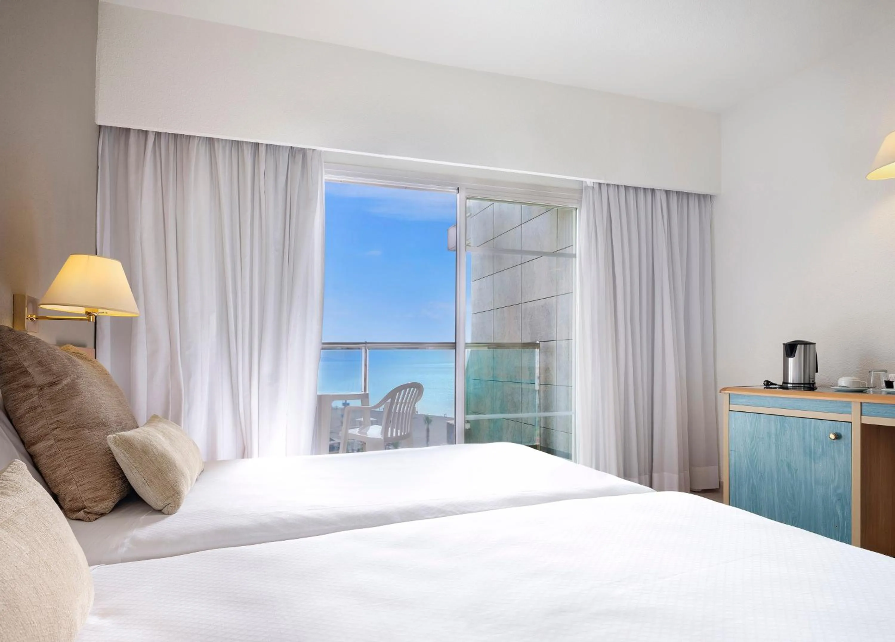 Xtra Room Lateral Sea View in Sol Principe