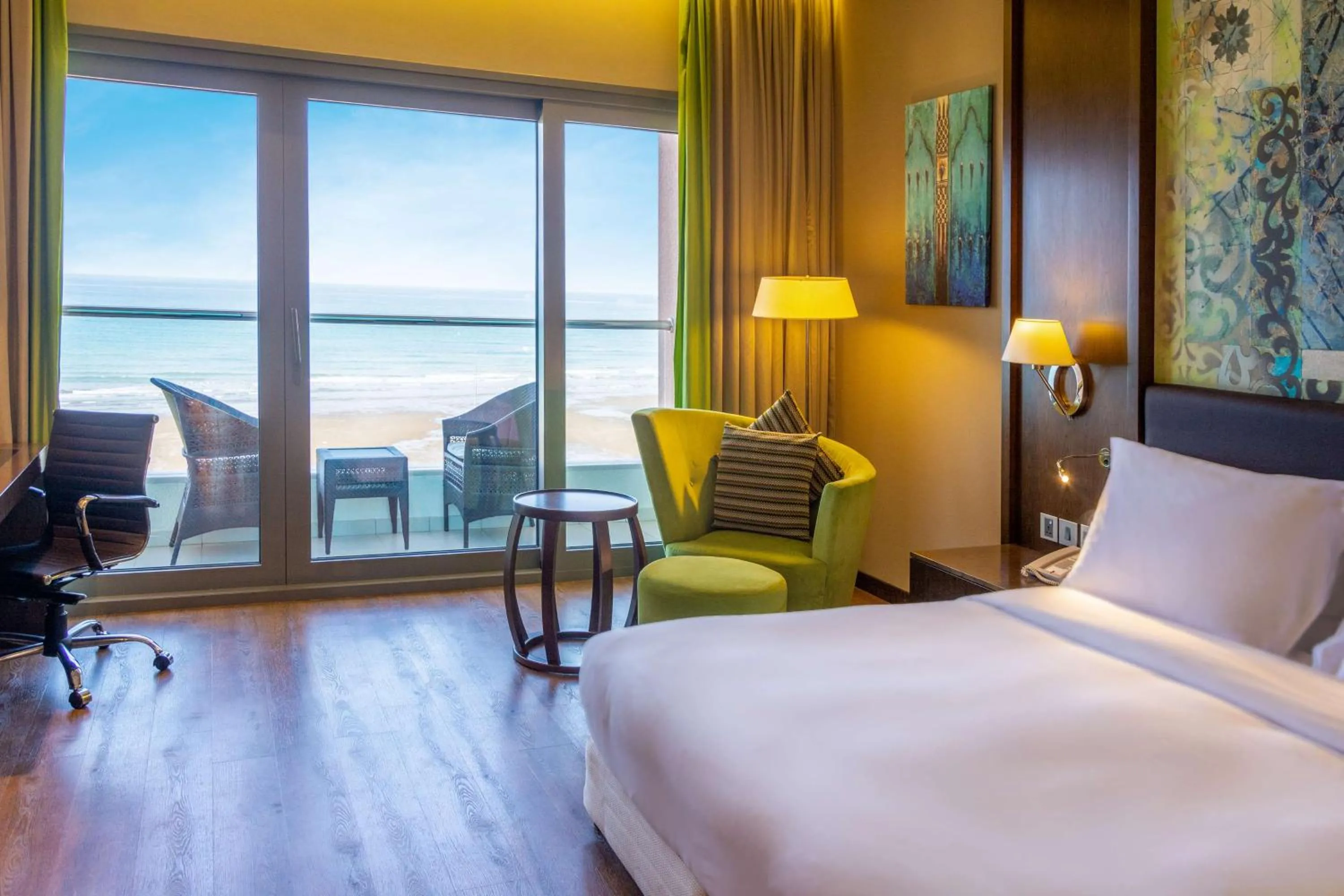 Superior Room with Pool and Ocean View in Radisson Blu Hotel & Resort, Sohar