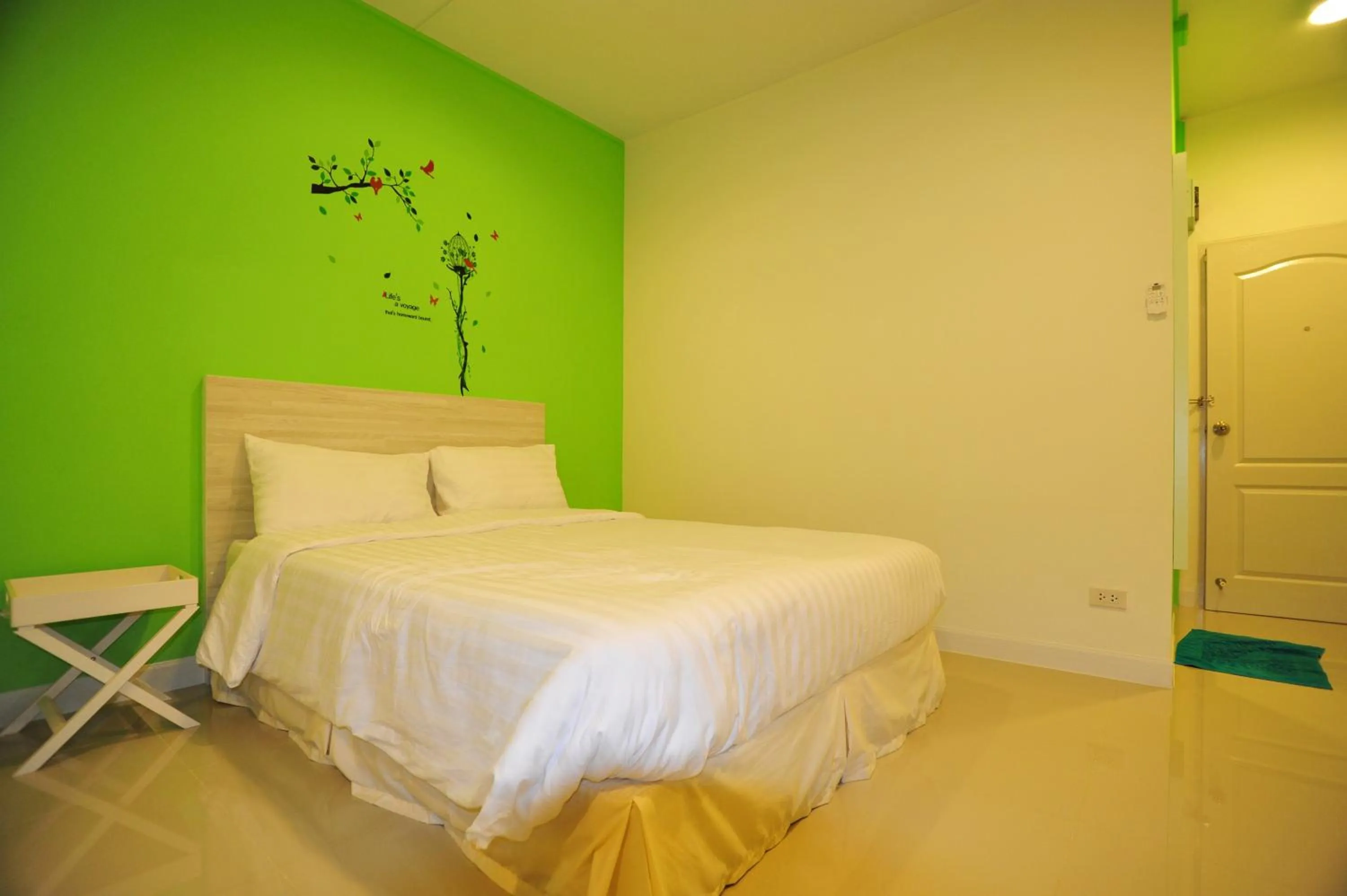 Double Room in The Garden Living