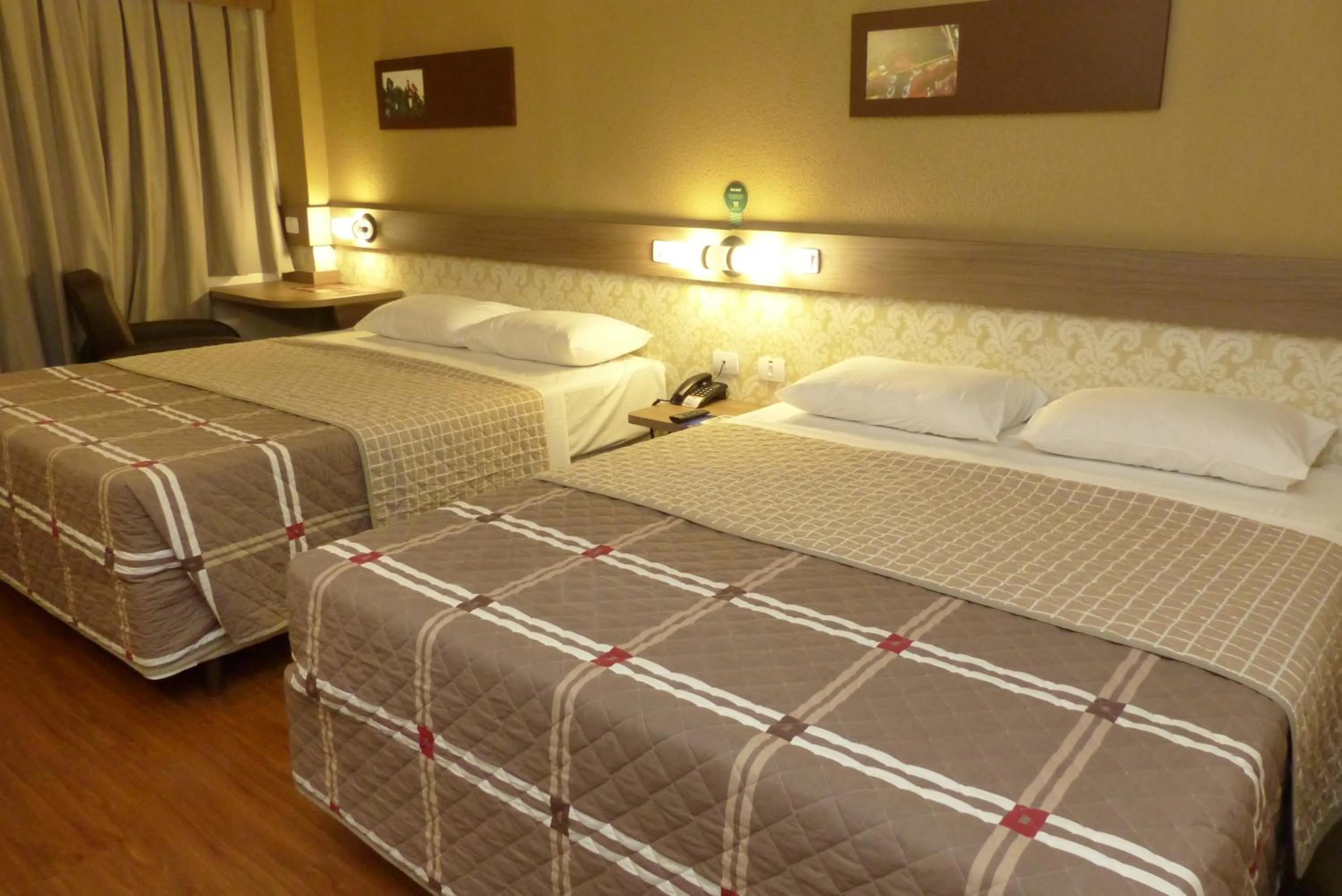 Standard Quadruple Room - single occupancy in Hotel 10 Palmas