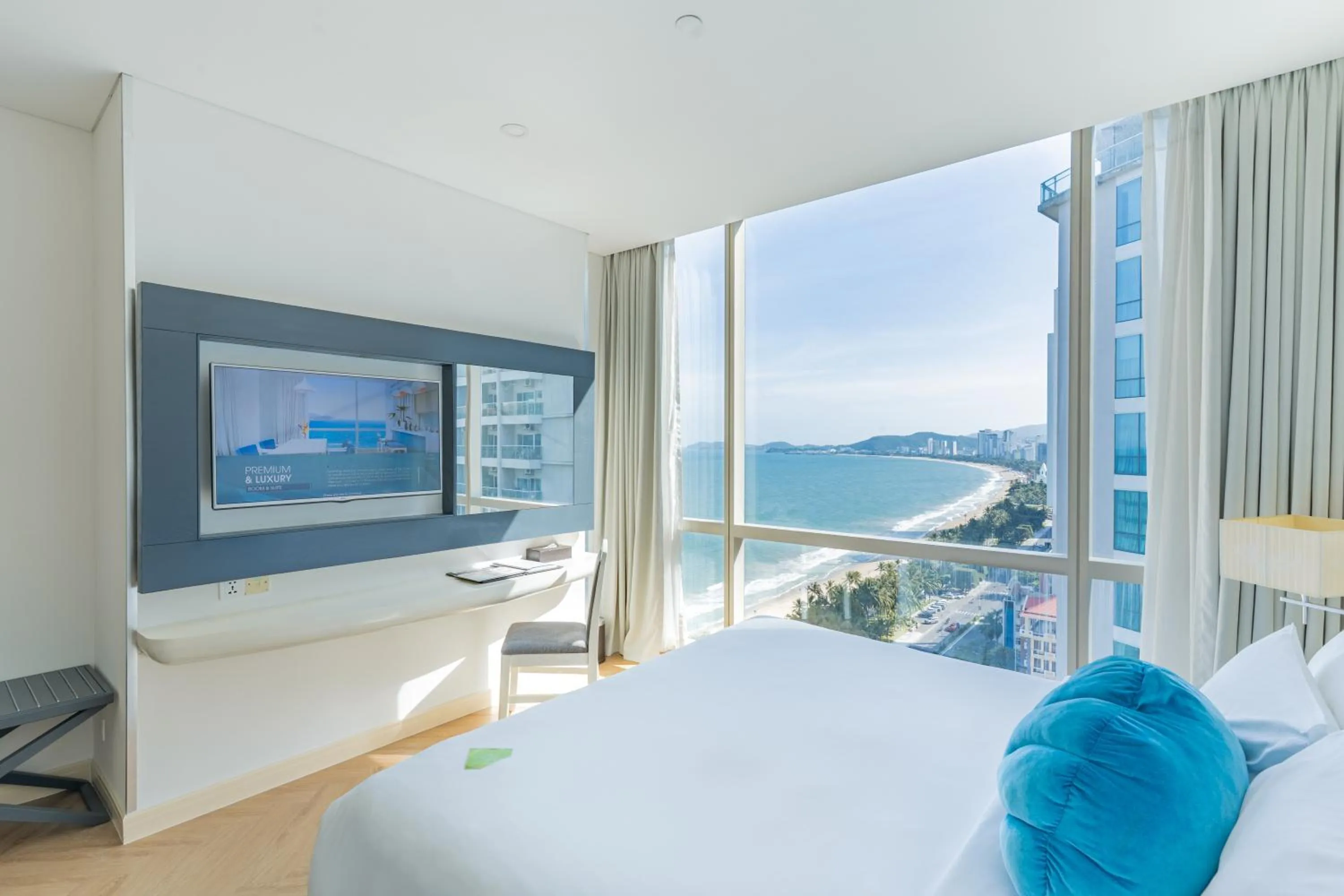 Suite with Ocean View in Diamond Bay Hotel