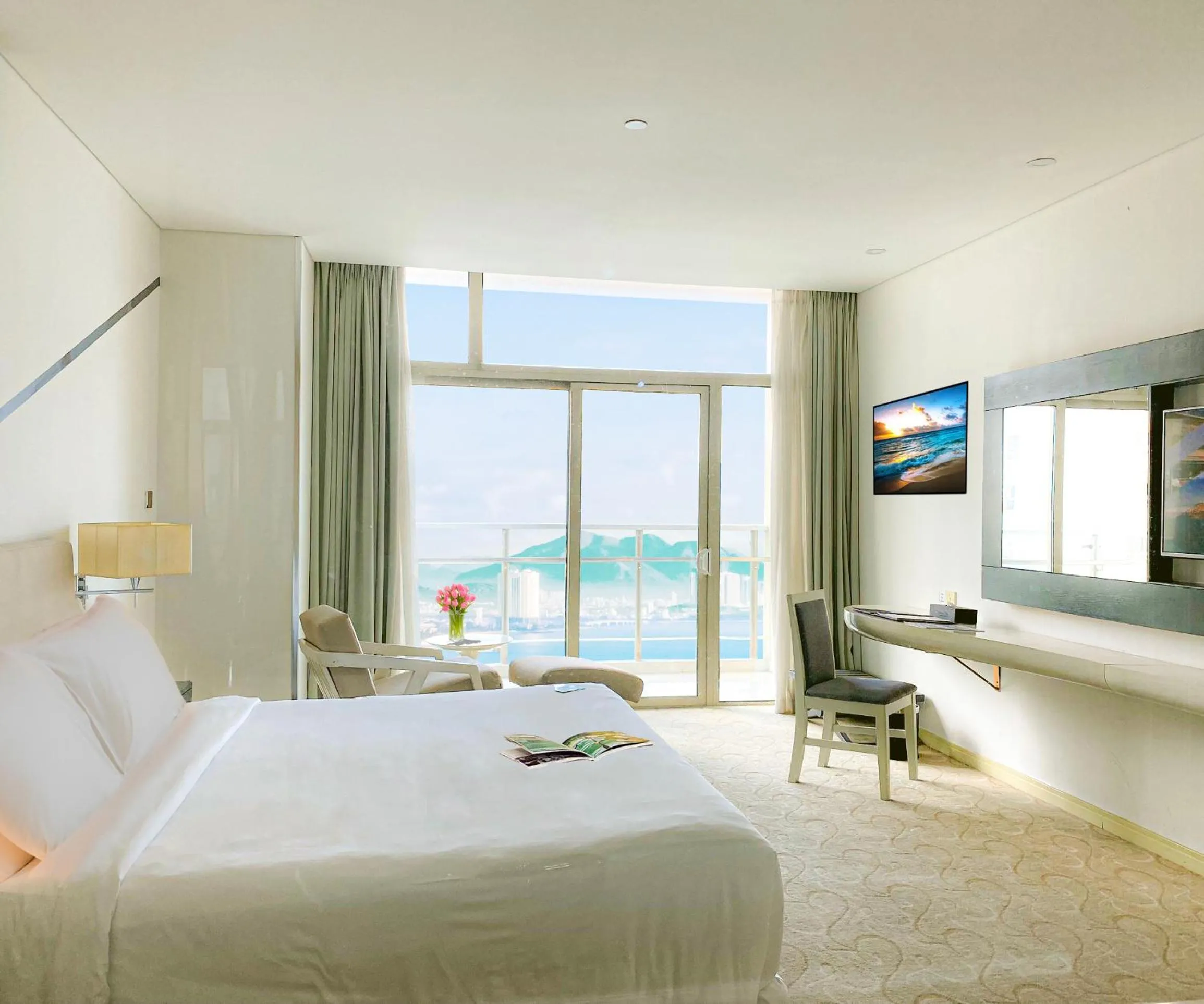 Grand Royale Double Room in Diamond Bay Hotel