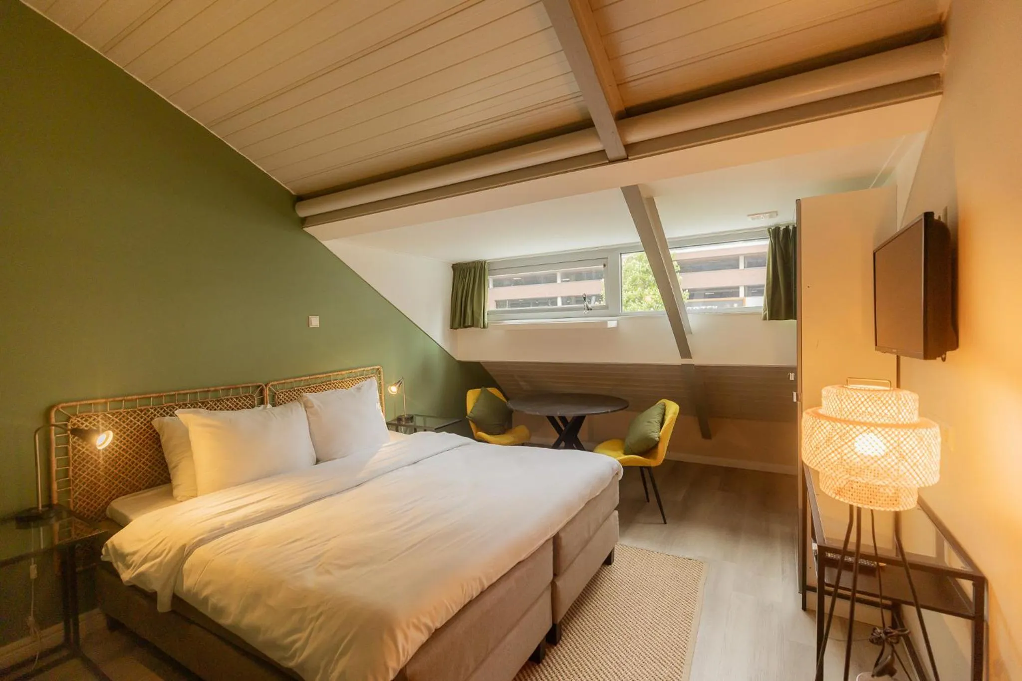 Double or Twin Room with View in FLOATS by H2OTEL Rotterdam