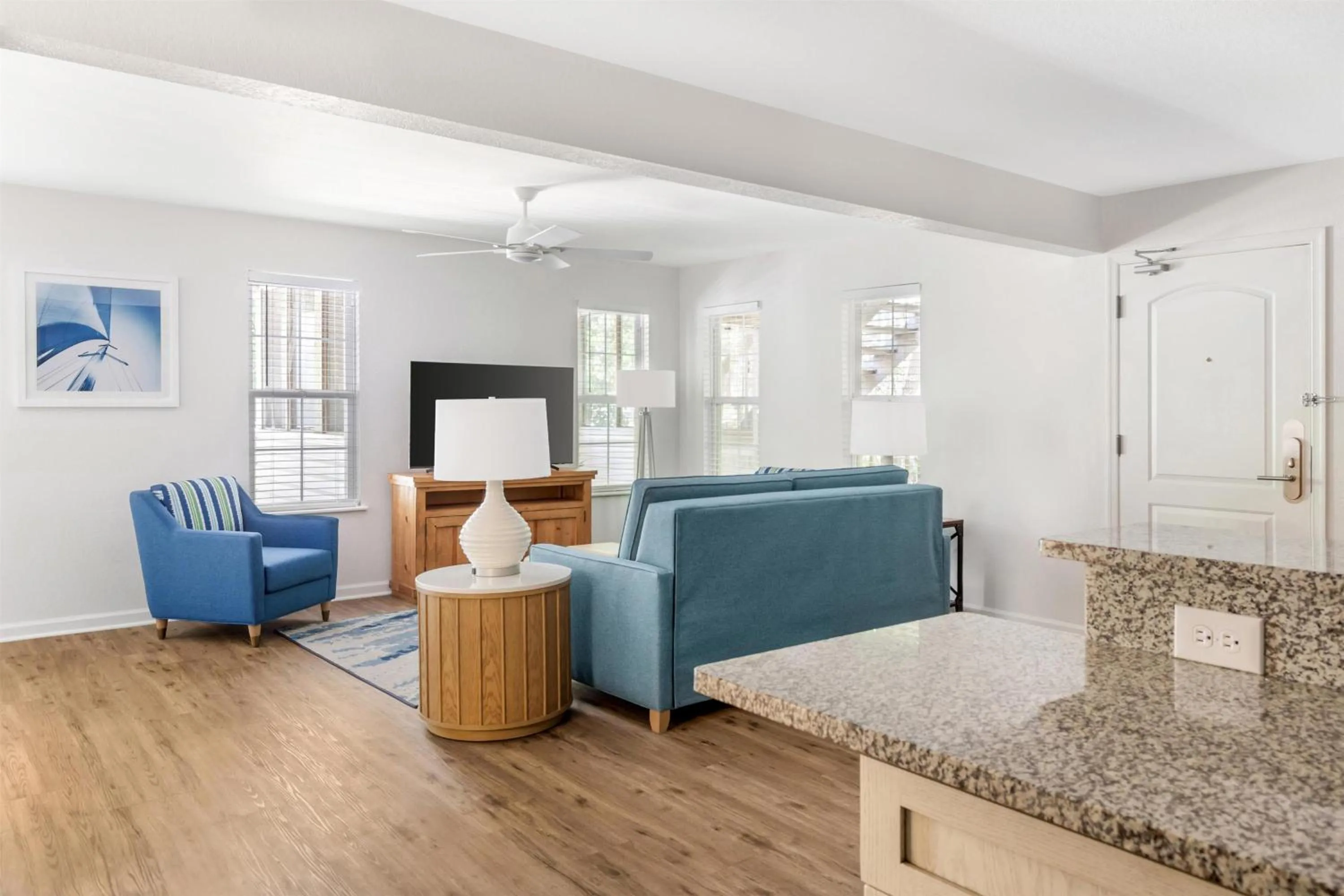 One-Bedroom King Suite with Two Bathrooms in Hilton Vacation Club Beachwoods Kitty Hawk