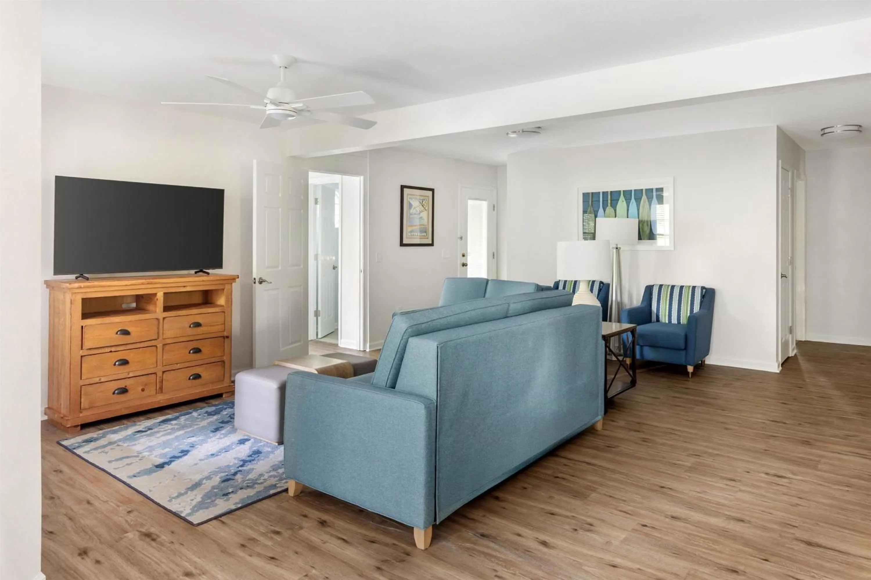 Four-Bedroom King Suite with Two Queen and Two Twin Beds with Open Loft in Hilton Vacation Club Beachwoods Kitty Hawk