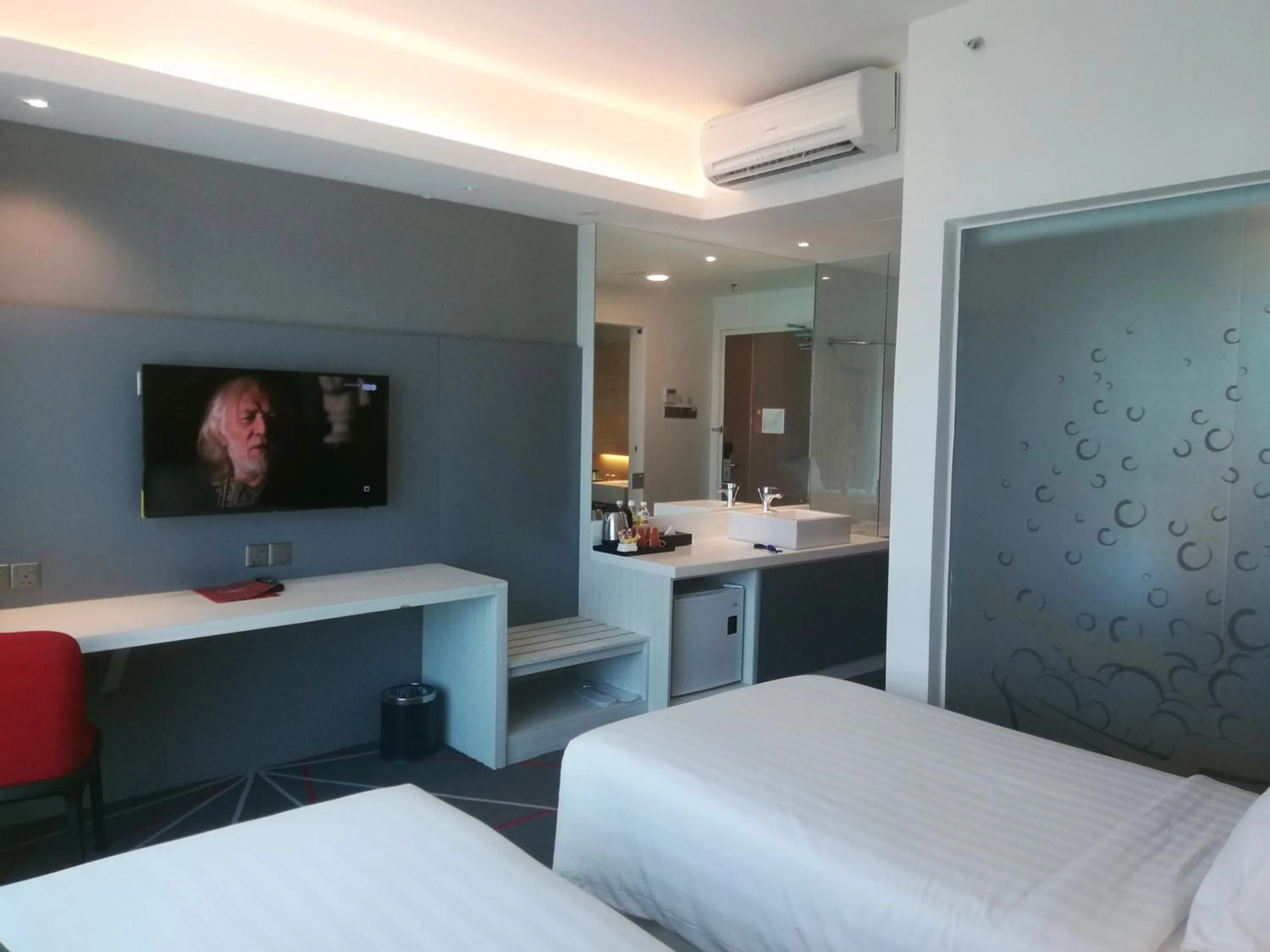 Deluxe Twin Room in Amerin Hotel Johor Bahru