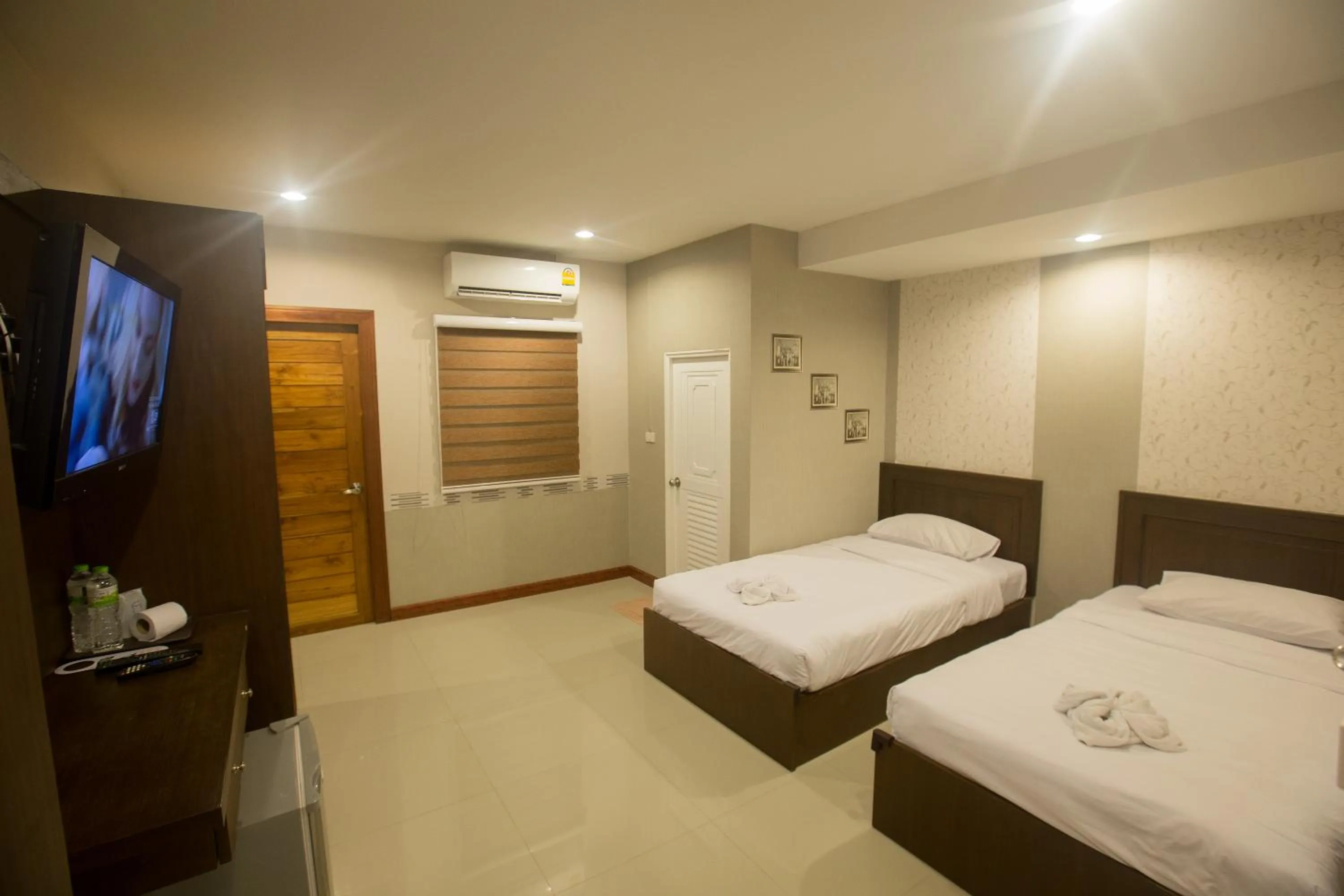 Twin Room with Balcony in The Sleep Phang-nga