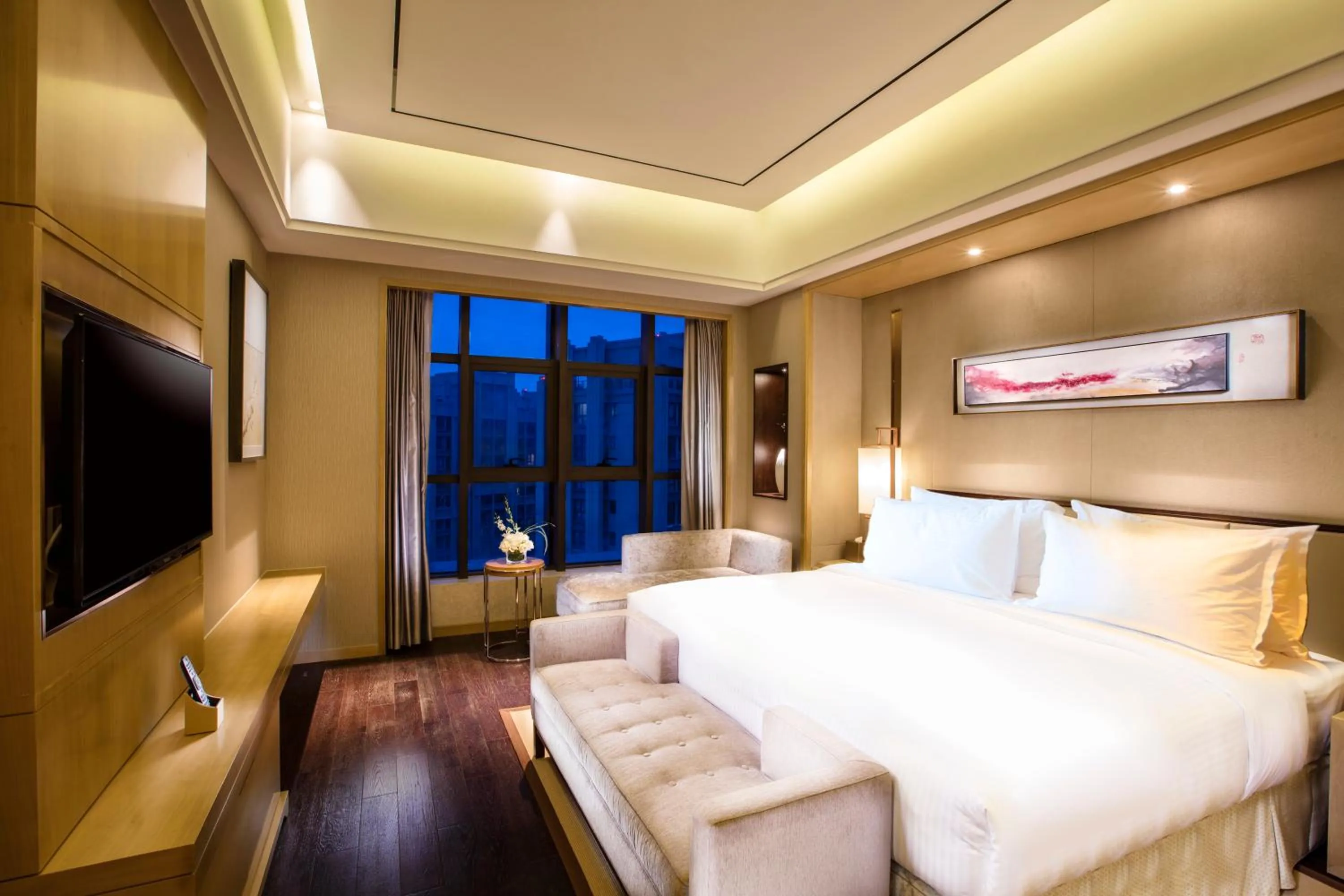 Superior Suite in Crowne Plaza Hefei Rongqiao by IHG