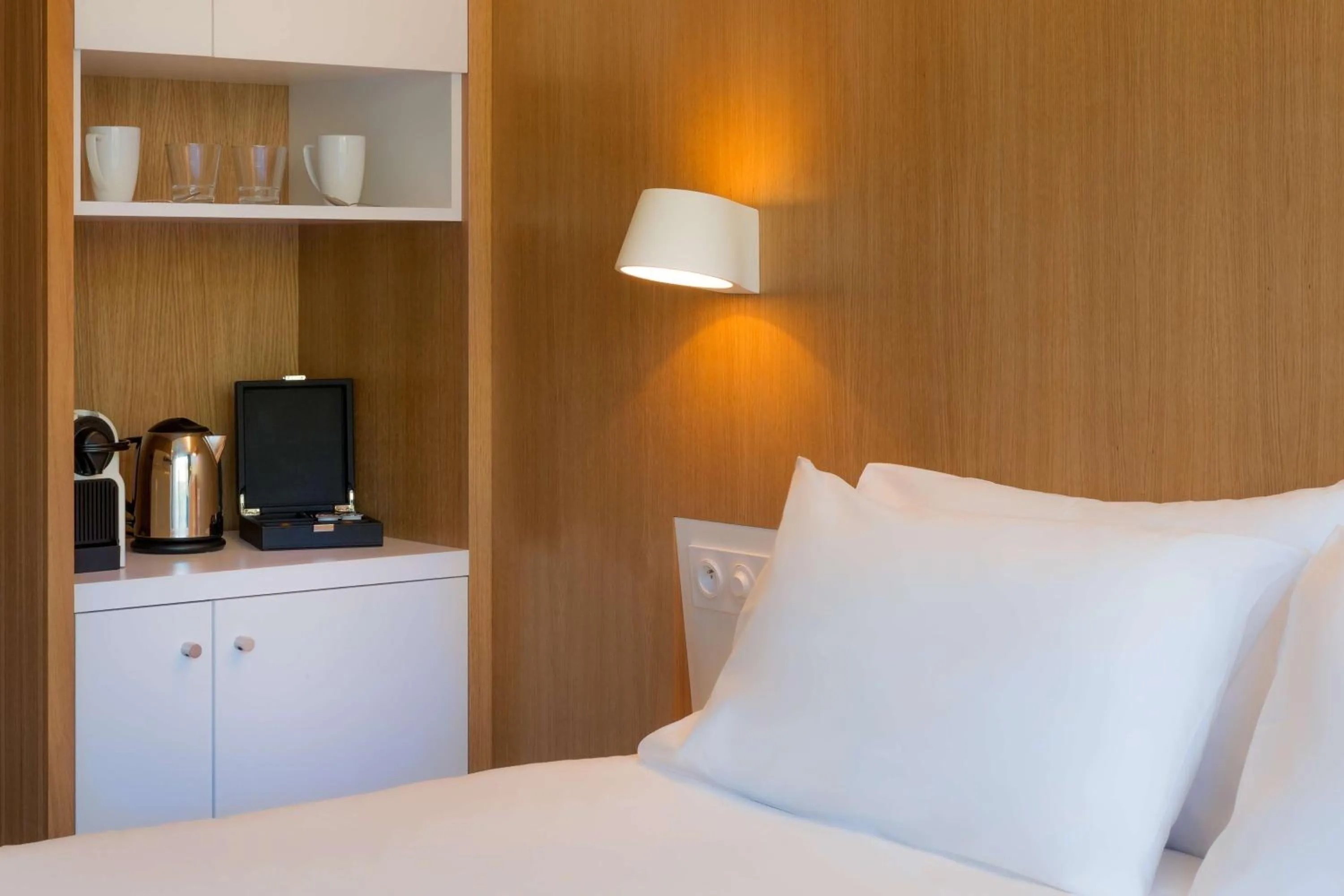 Comfort Queen Room - Non-Smoking  in Best Western Plus Hotel Divona Cahors