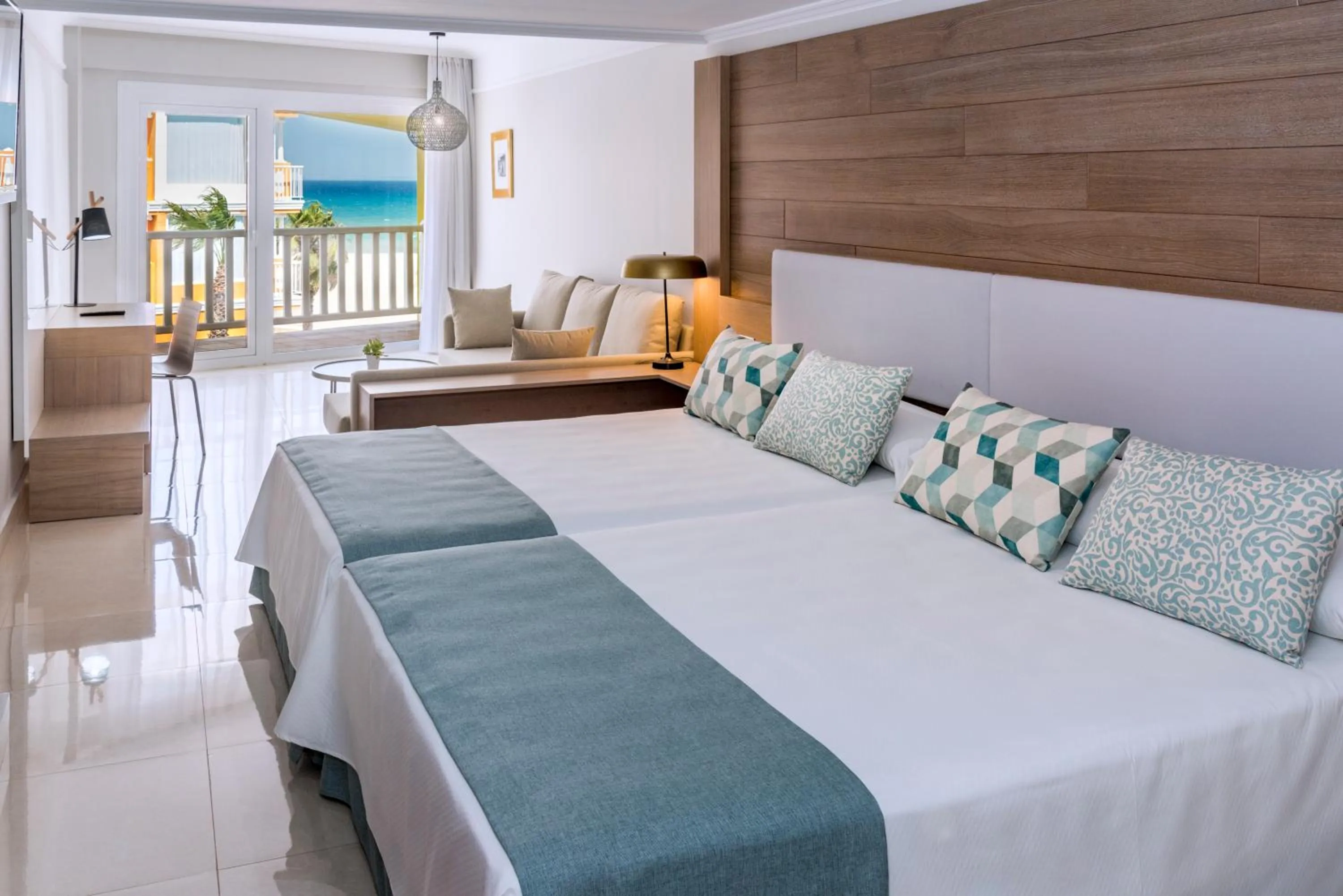 Junior Suite Royal in Mediterraneo Bay Hotel & Resort