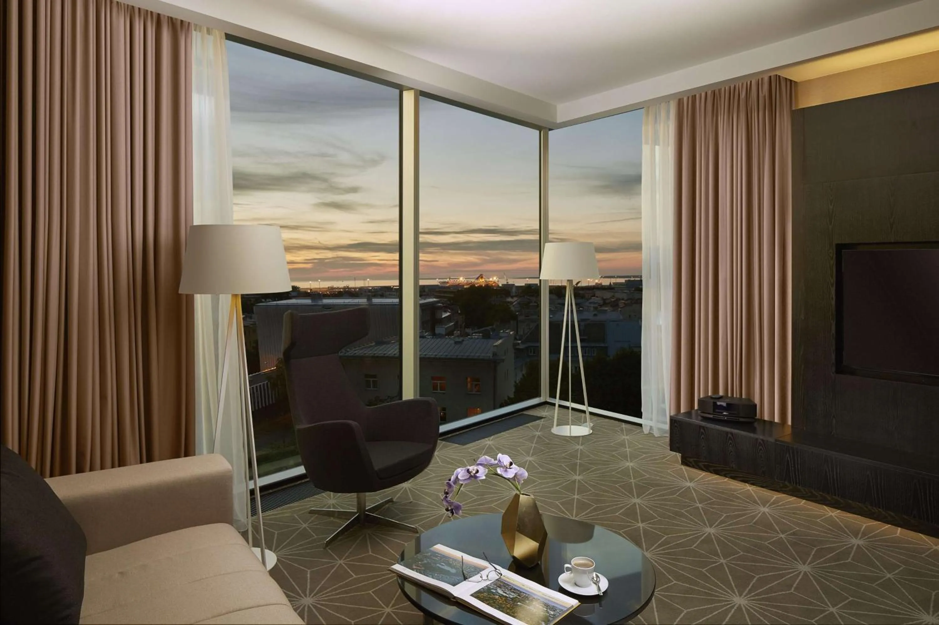 One-Bedroom Family Suite in Hilton Tallinn Park