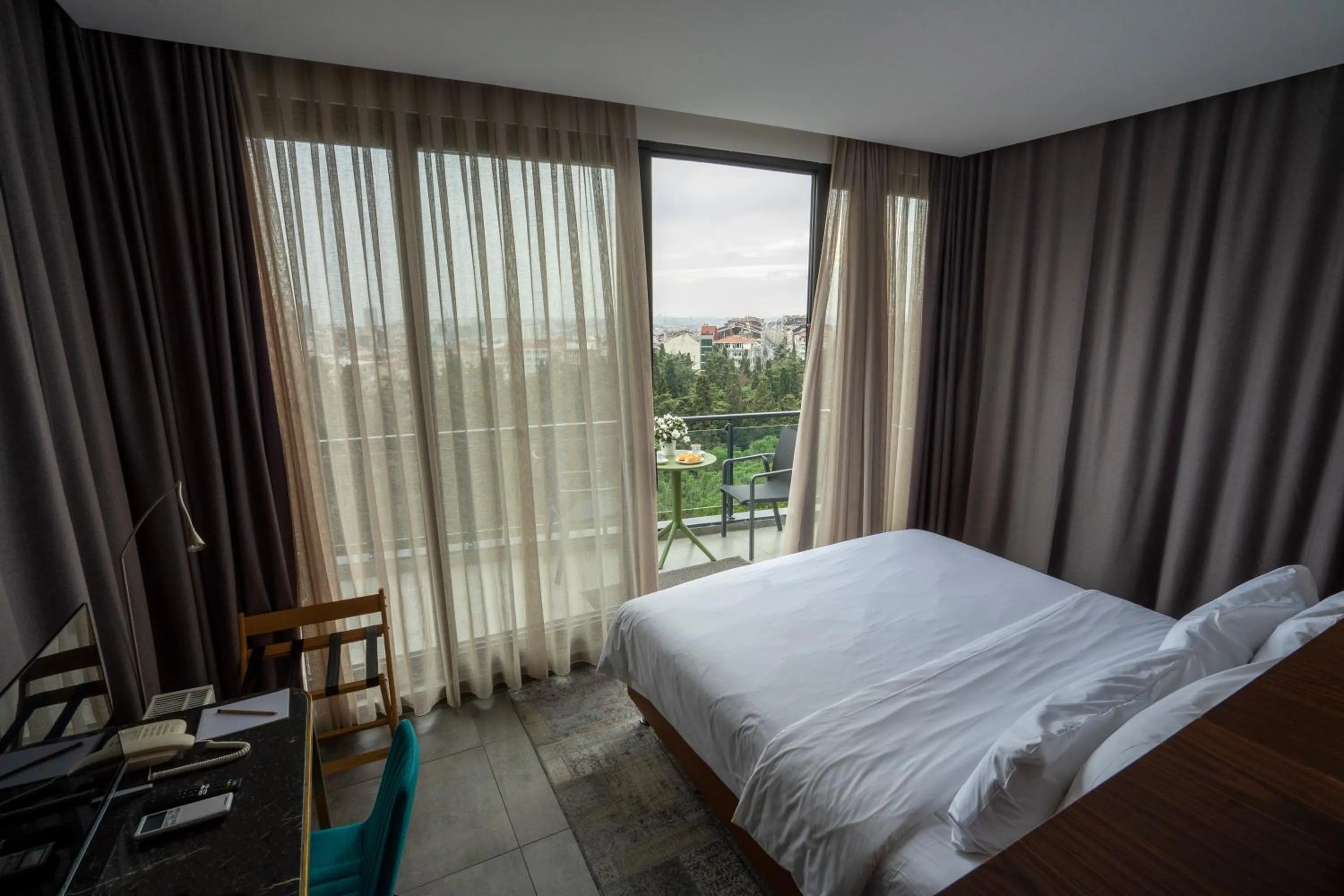 Superior Double Room in Numi Hotel