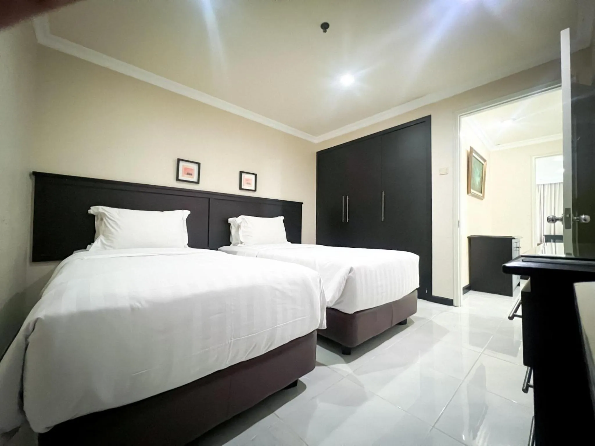 Three-Bedroom Apartment Suite in Kristal Hotel Jakarta