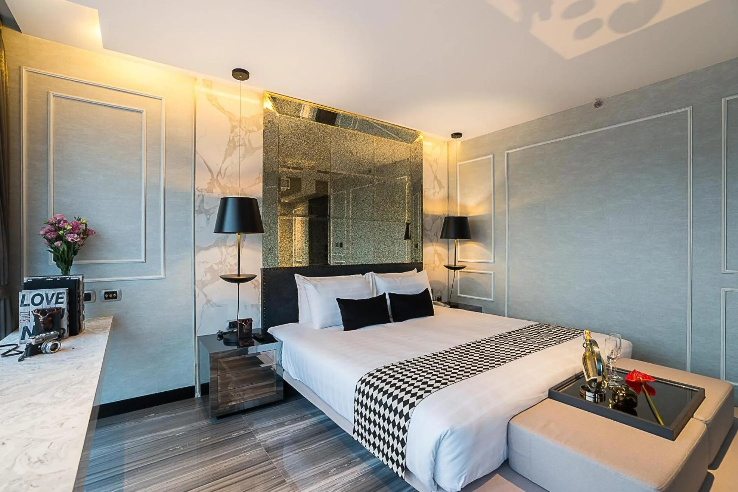 Deluxe Premier King Non-Smoking in Mera Mare Pattaya