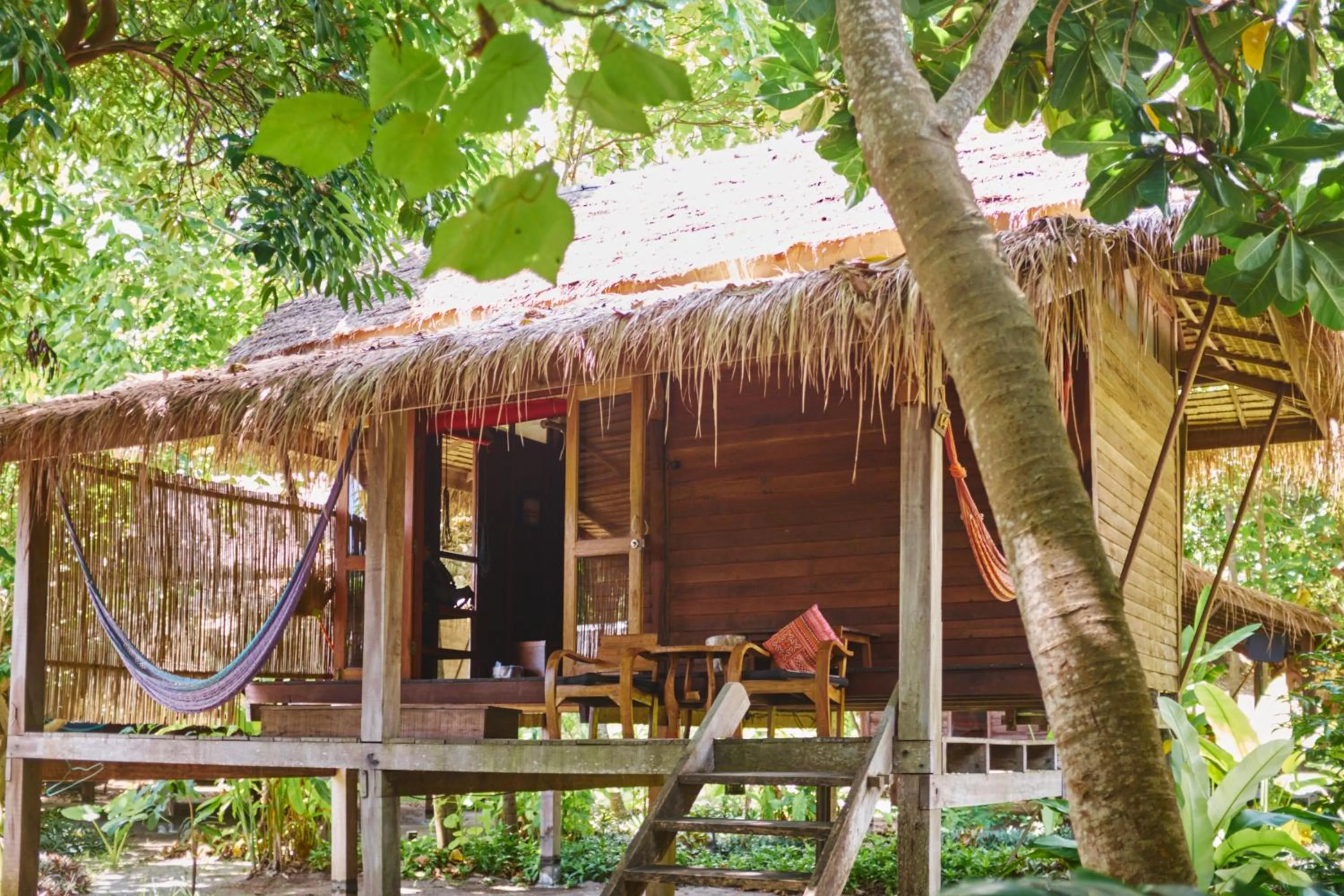 Comfy Bungalow with Garden View in Castaway Resort Koh Lipe