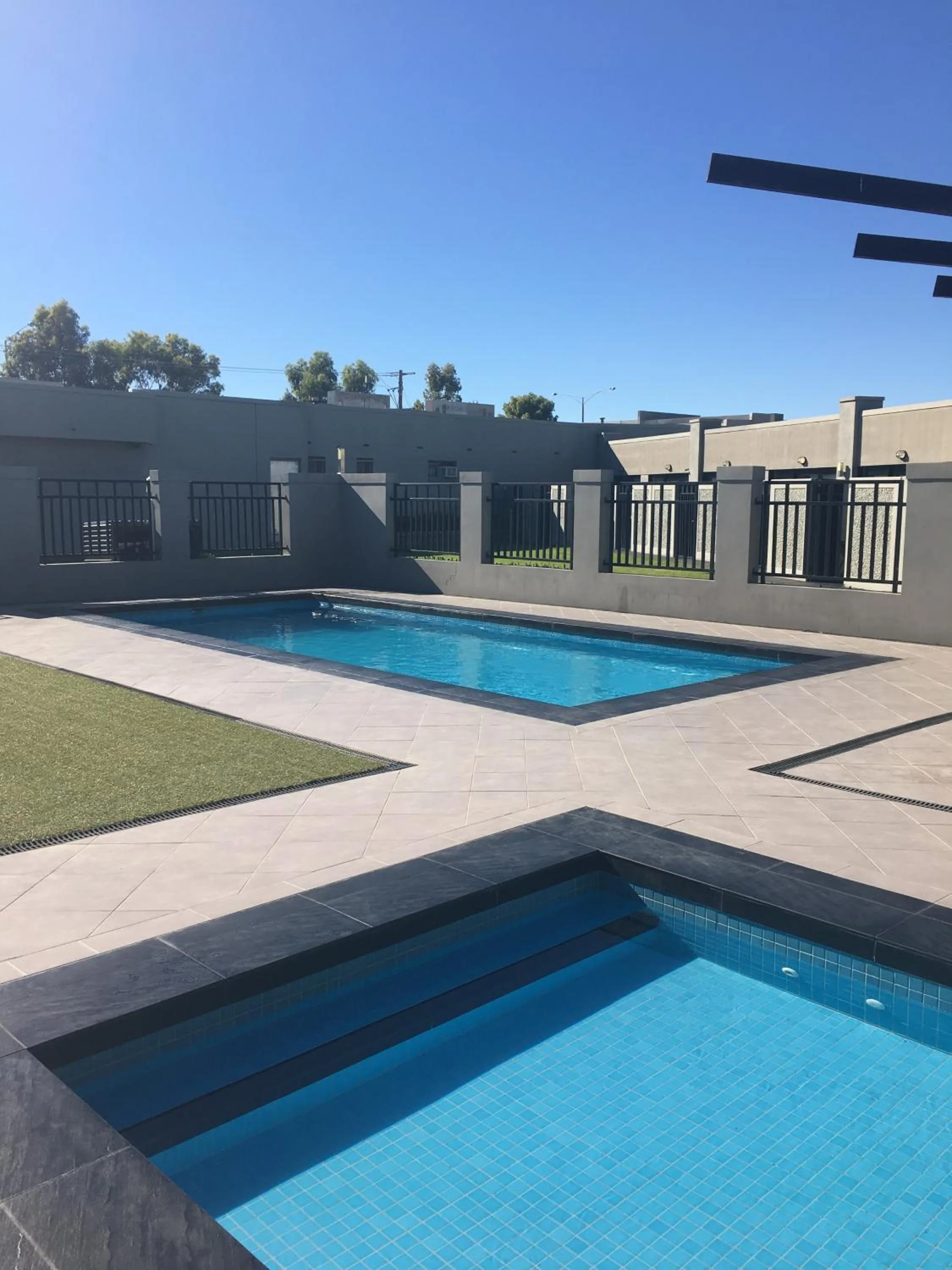 Twin Room in Southgate